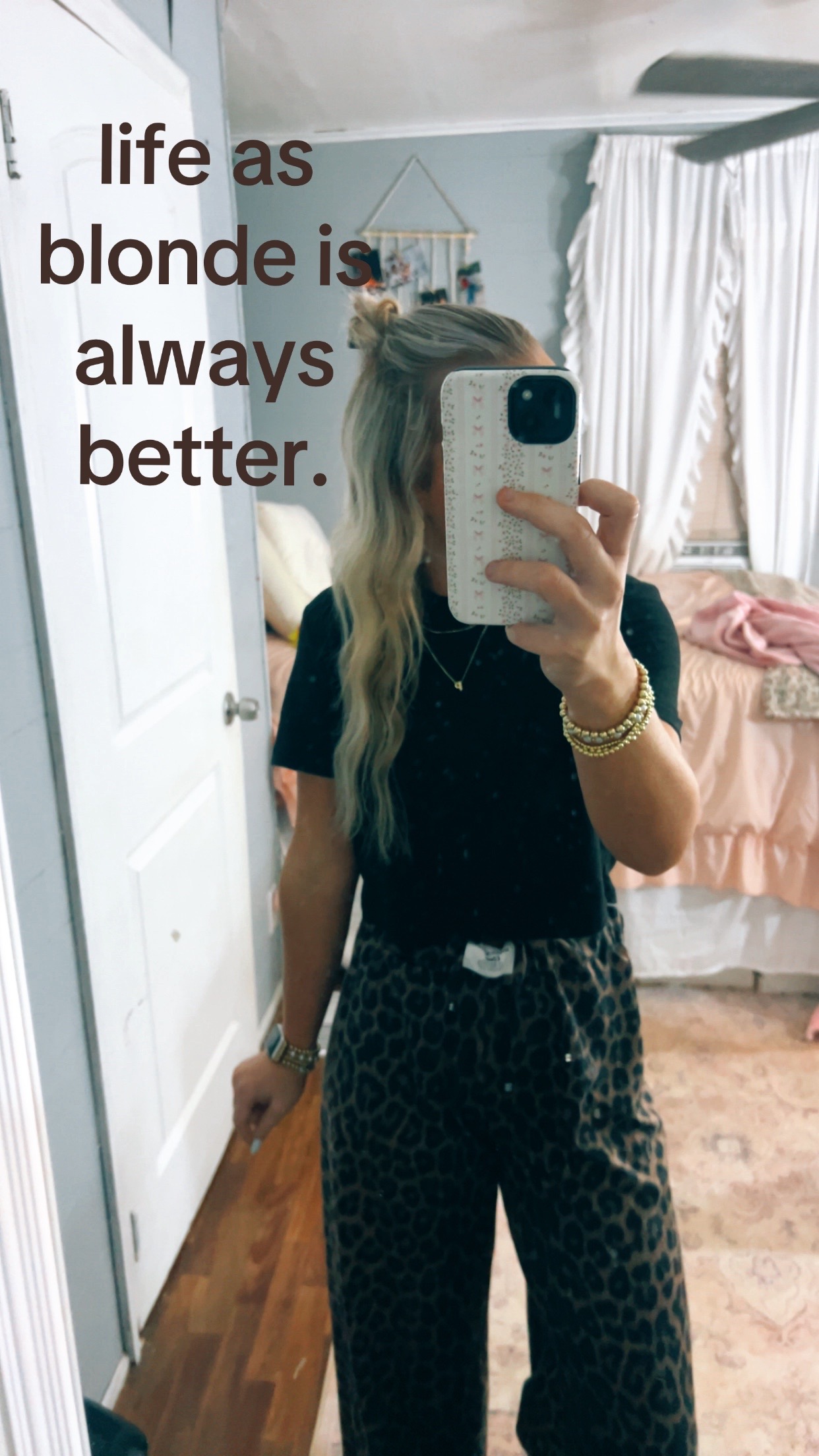 @️