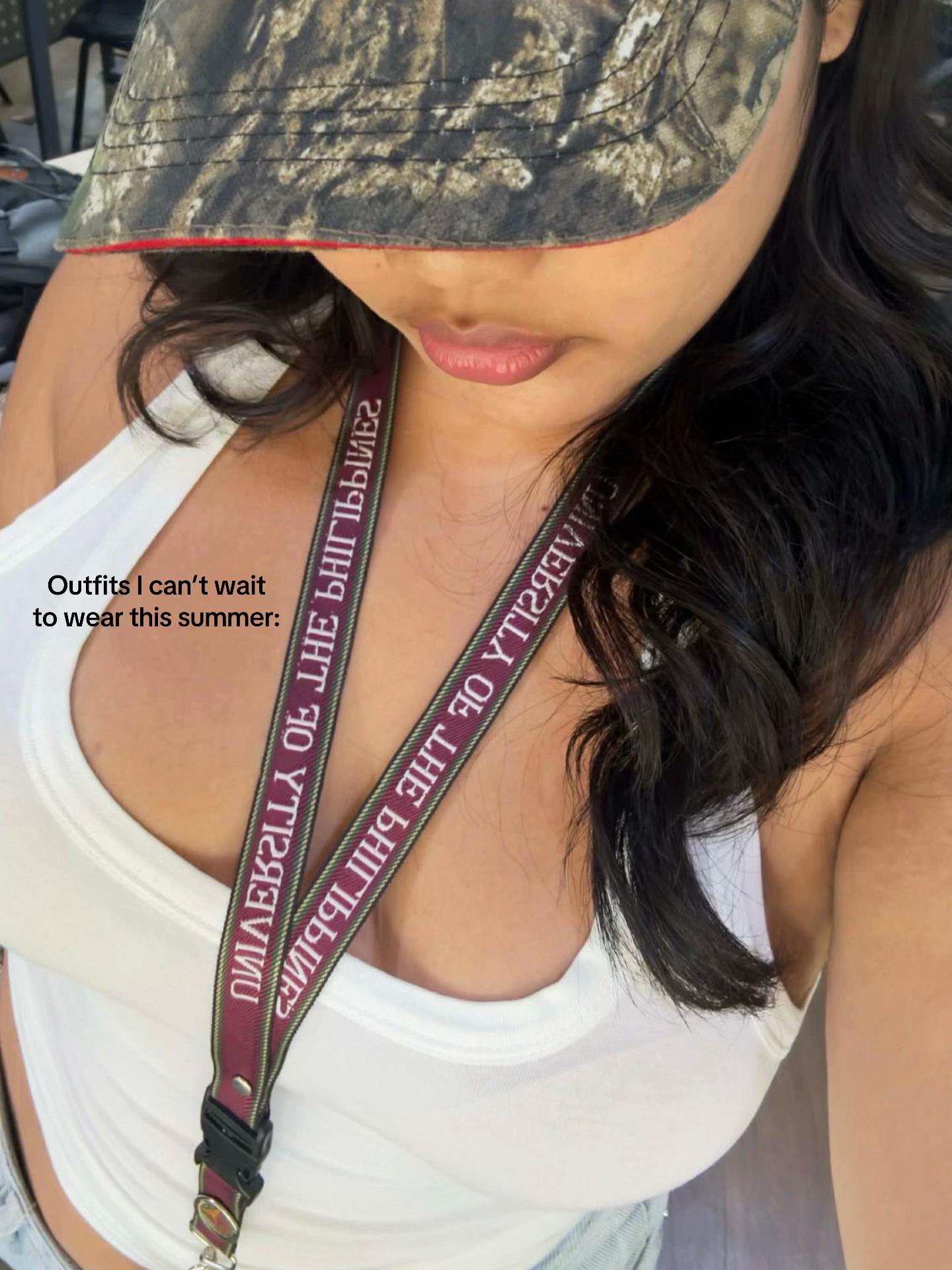 @Elaris