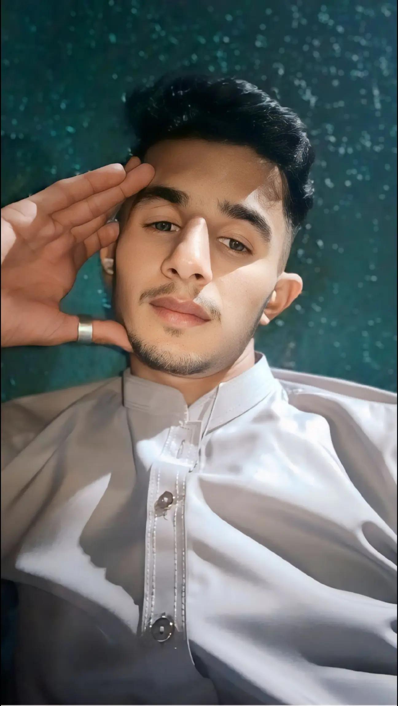 @Ajnabi Larka 🔥☠️