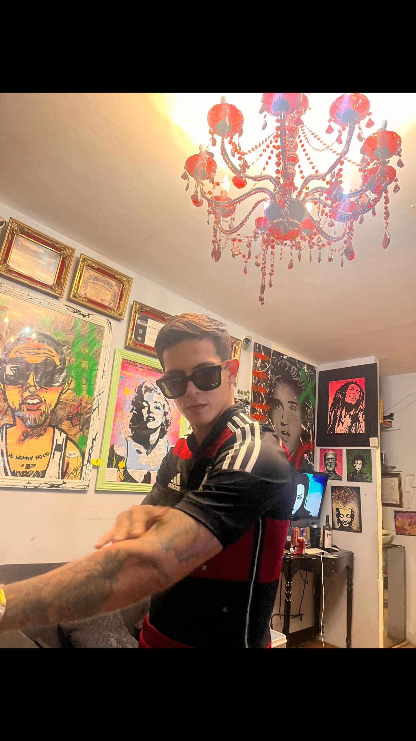 @Alex Logos