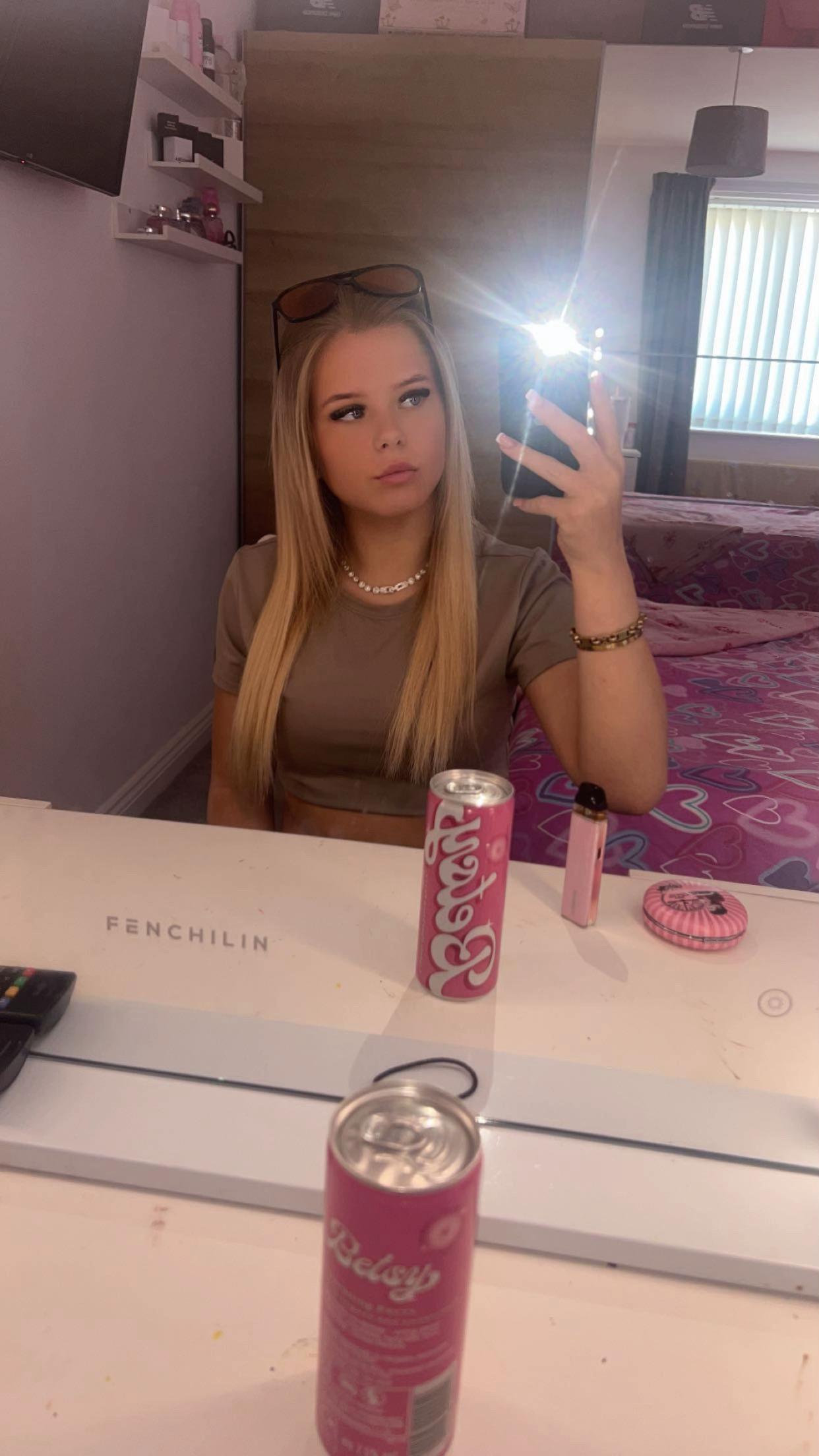 @holly_spamm112