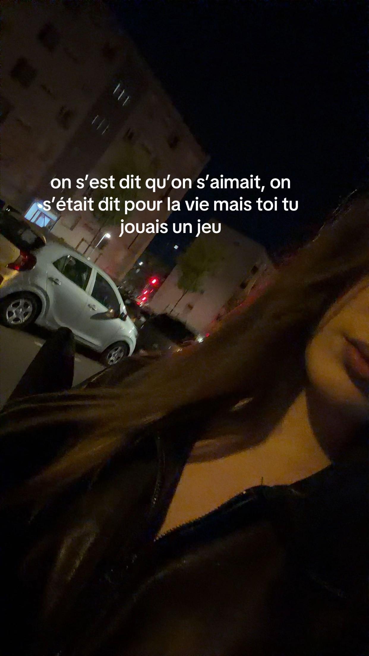 @𝟖