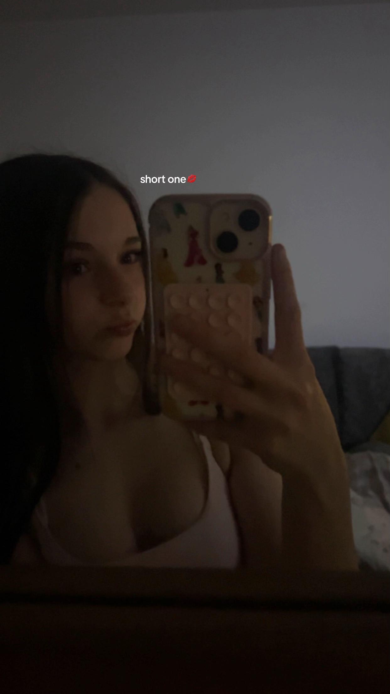 @𝓈𝒸𝒶𝓇𝓁💖