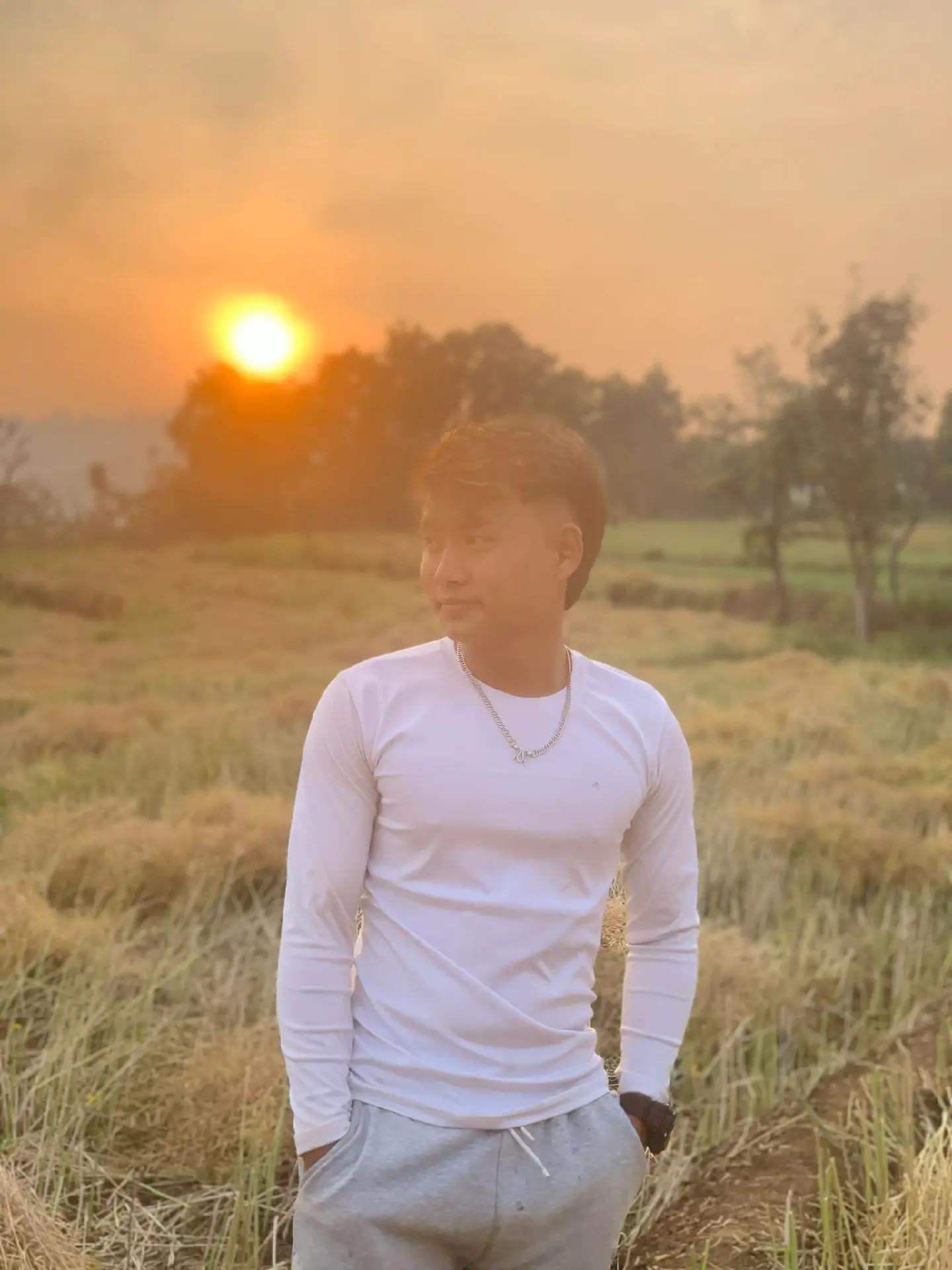 @𝗠𝗥🧿𝗦𝗔𝗥𝗨𝗨𝗨🧿
