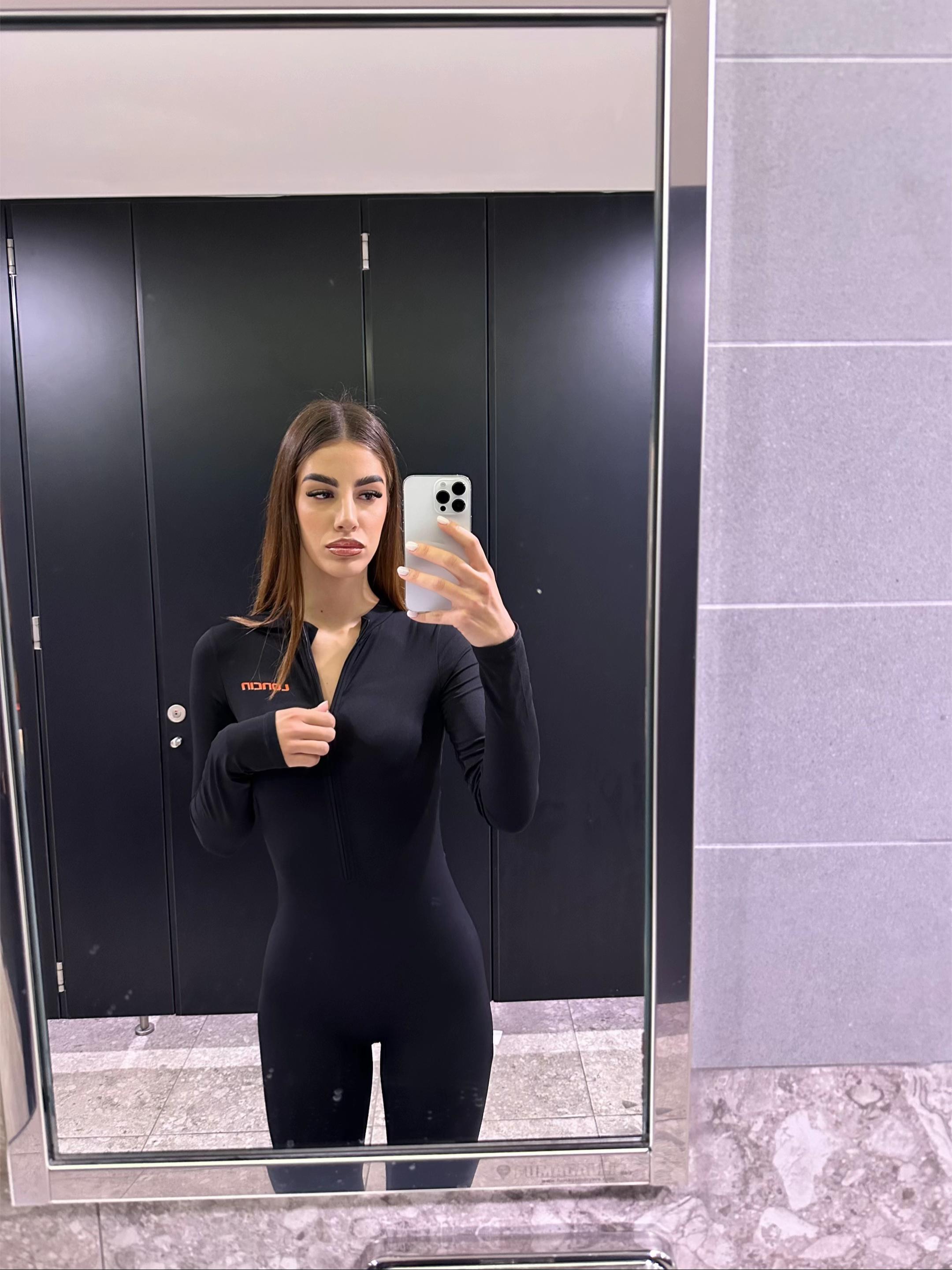 @jesuisaaas