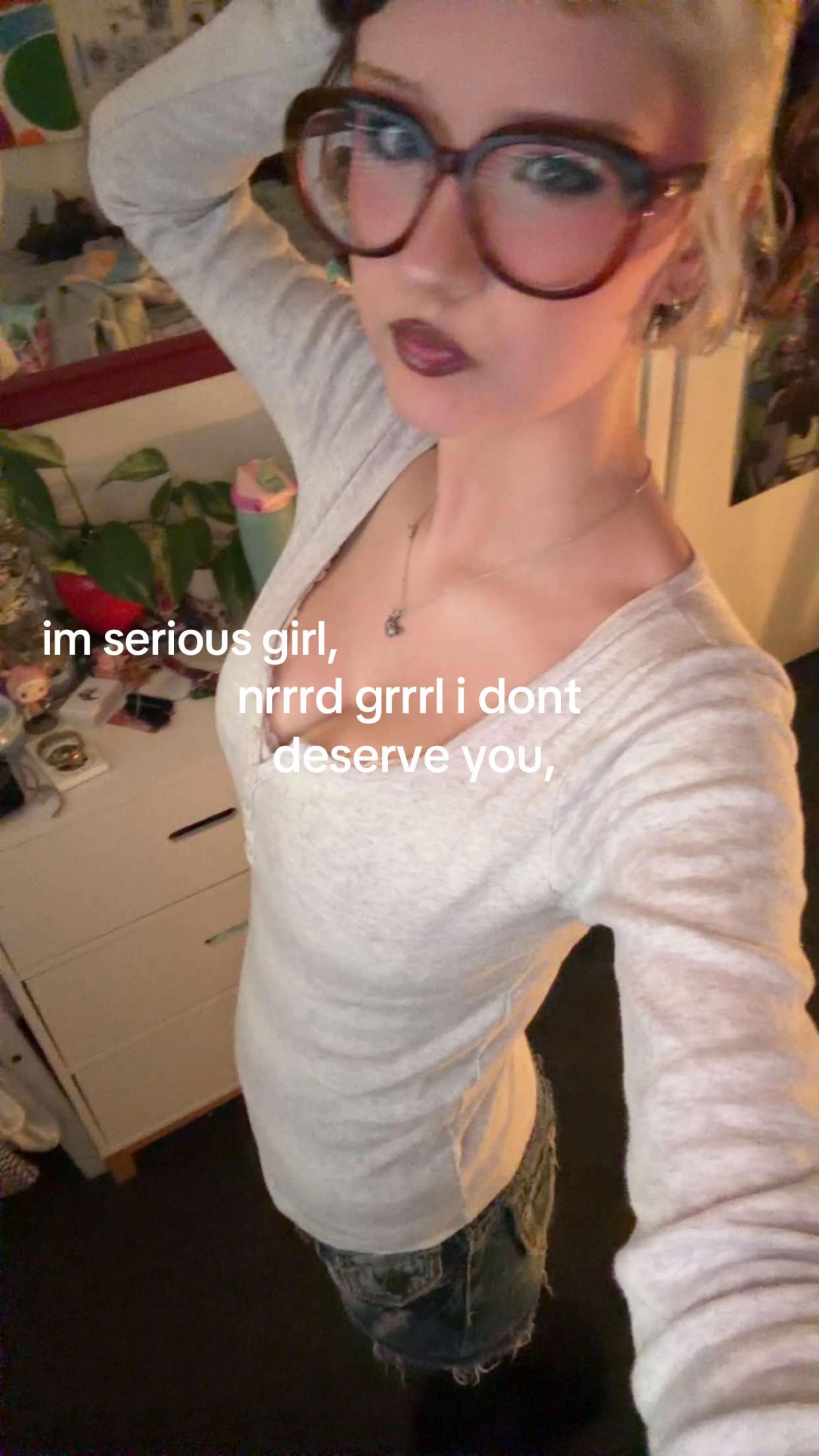 @𝓮𝓿𝓮🪿🧁