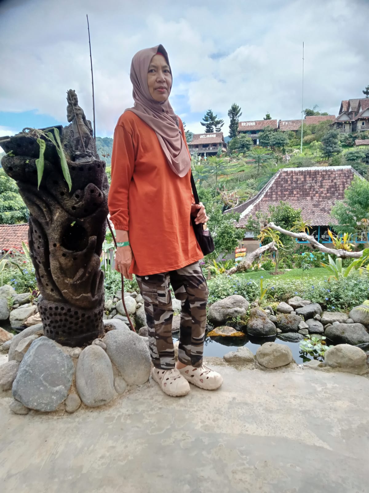 @EKLASWATI🇮🇩🐝