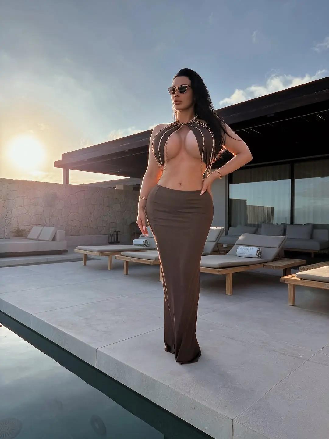 @Aletta Ocean (Dora Varga)