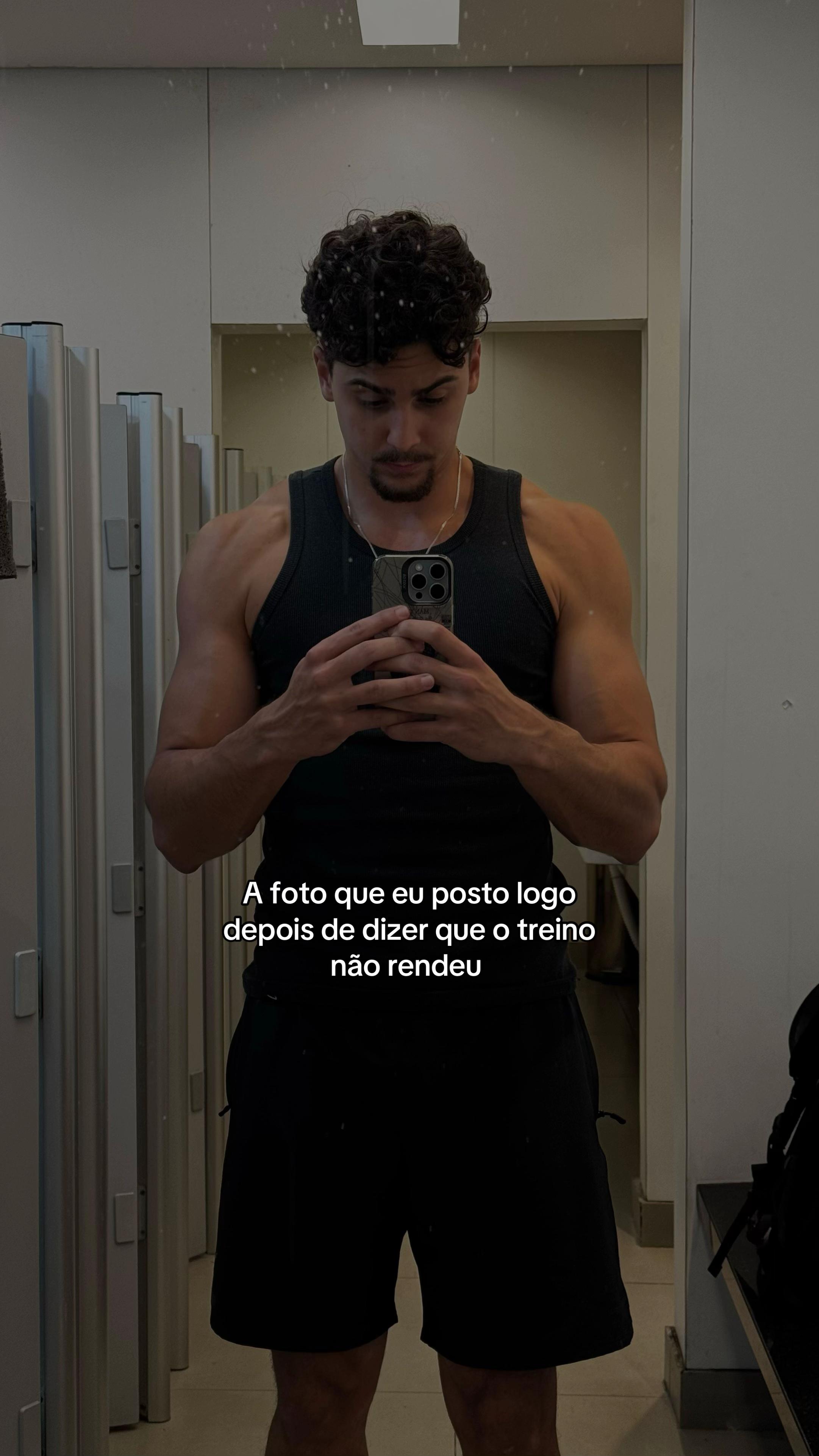 @&Aacute;lvaro Marques