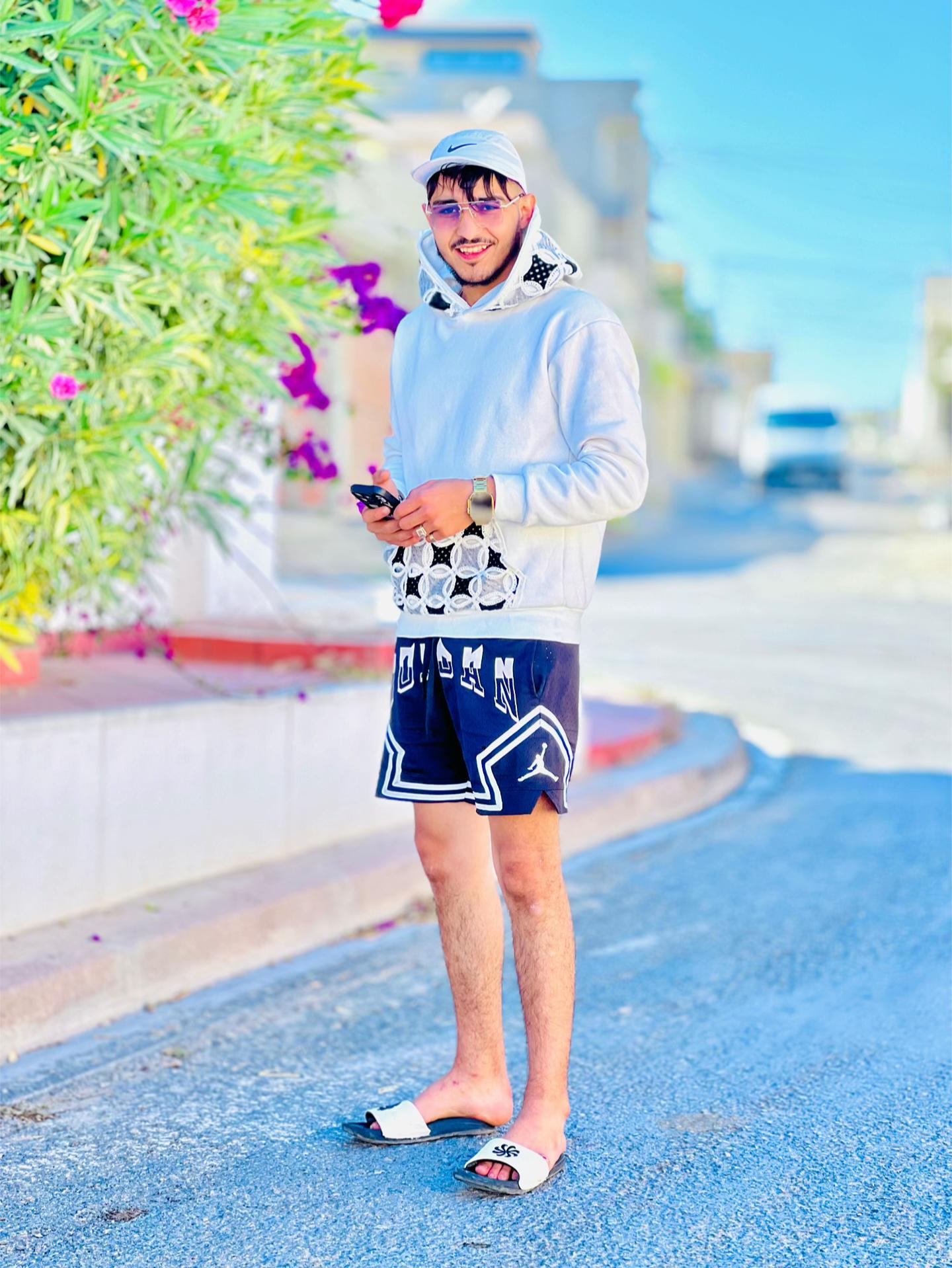 @👑قاسم أمين الزعيشي👑