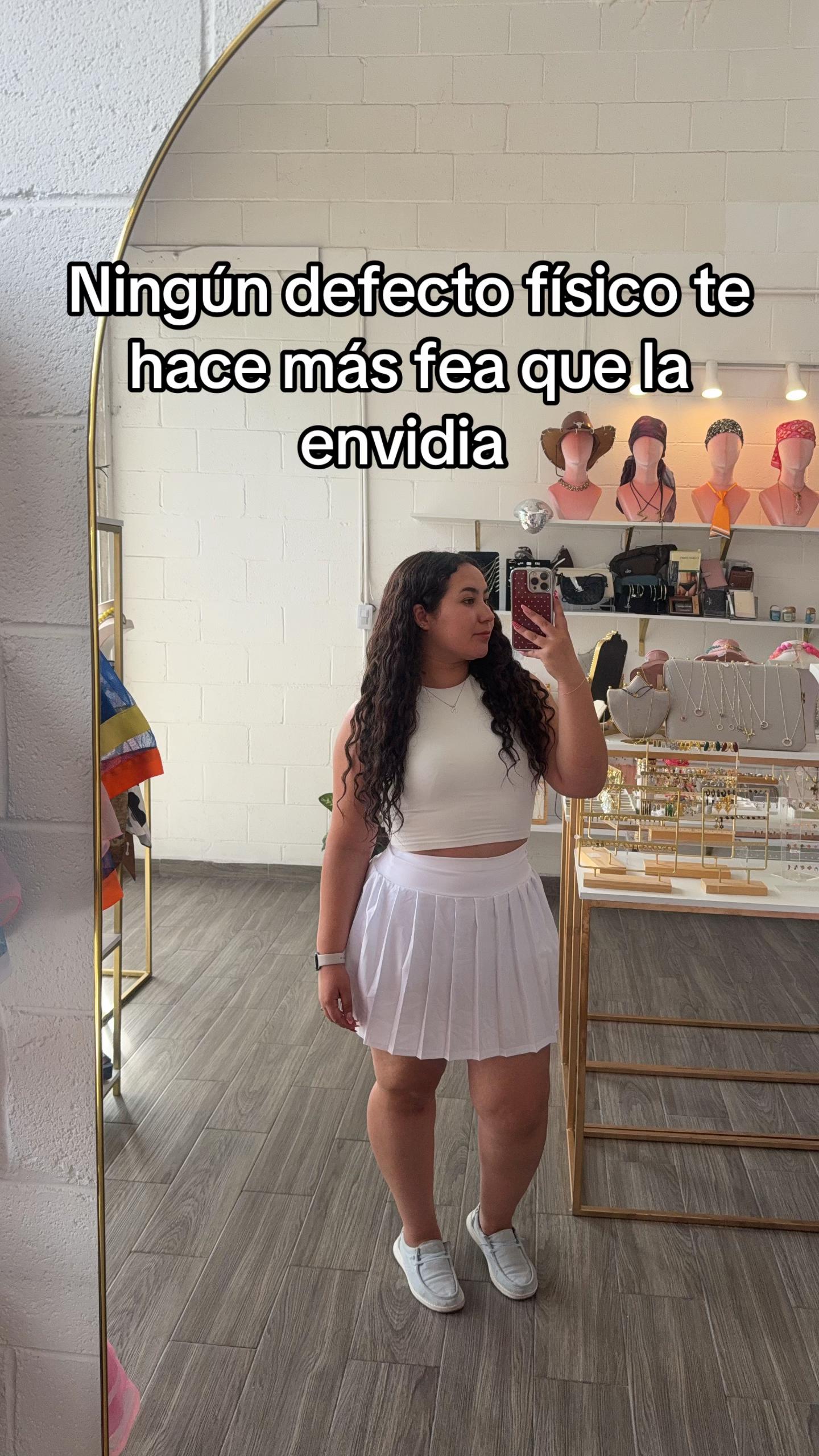 @alexandradeluna_