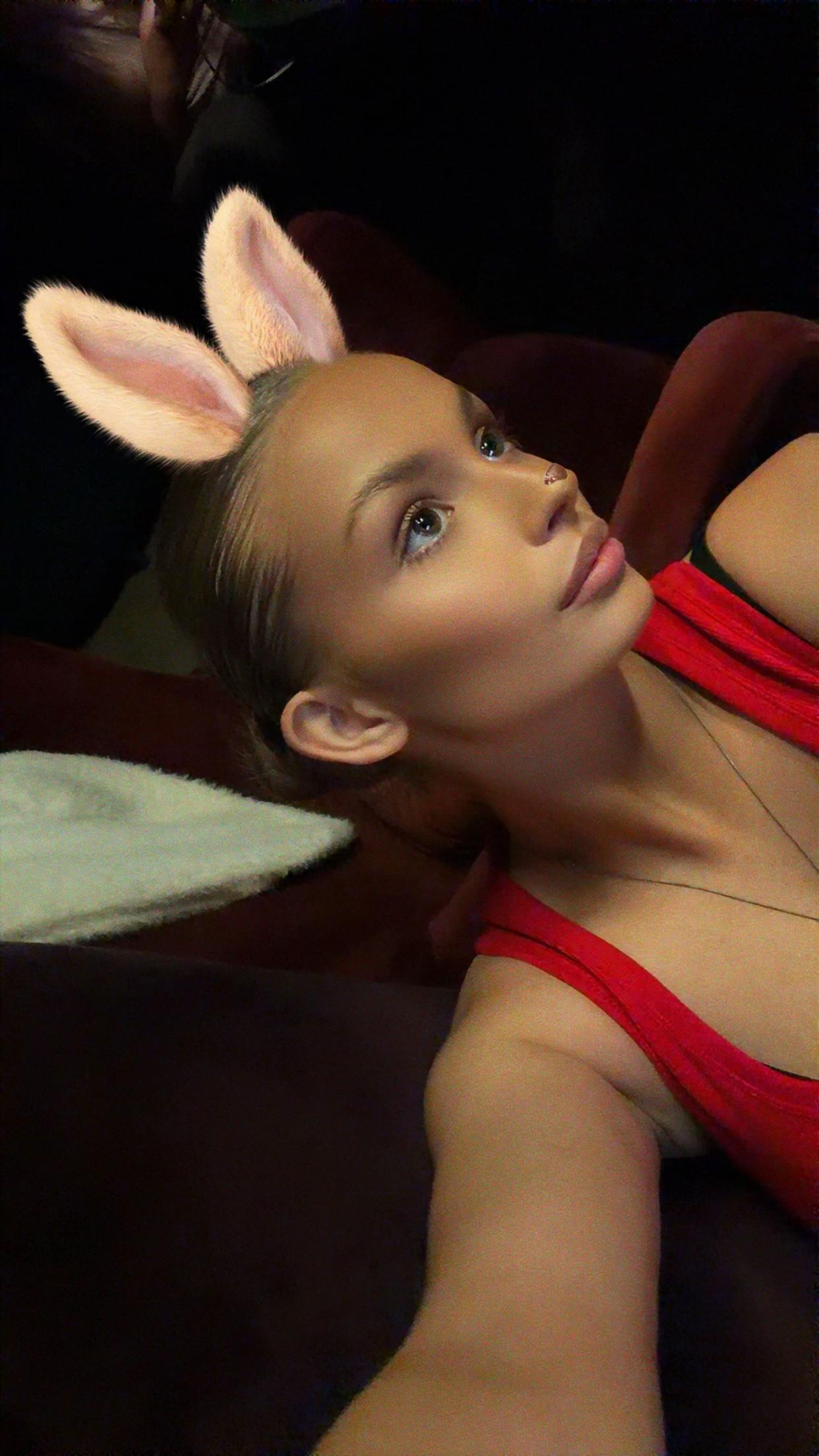 @аксик