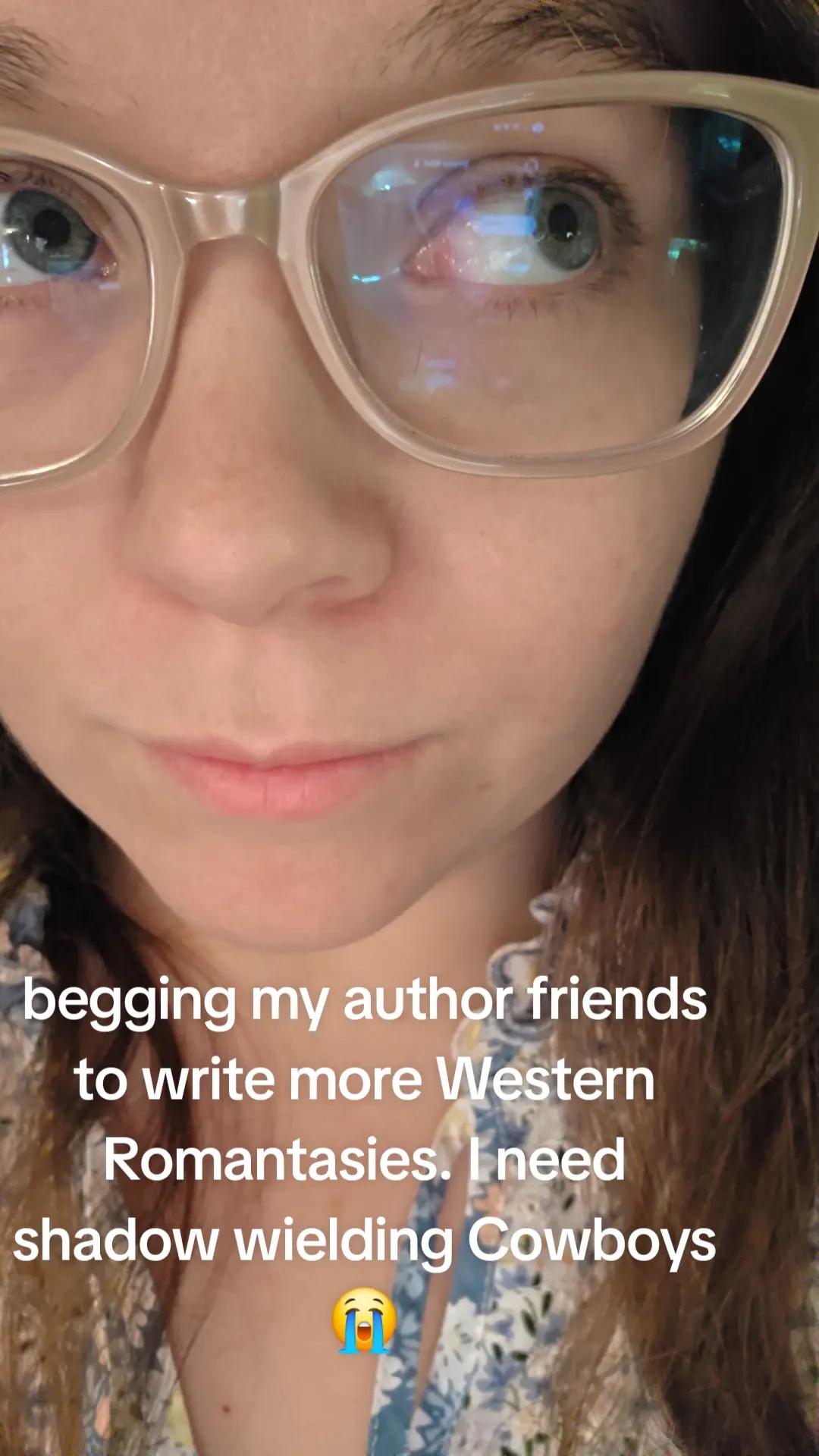 @✨️👗📚Kassidy Dufault📚 👗 ✨️
