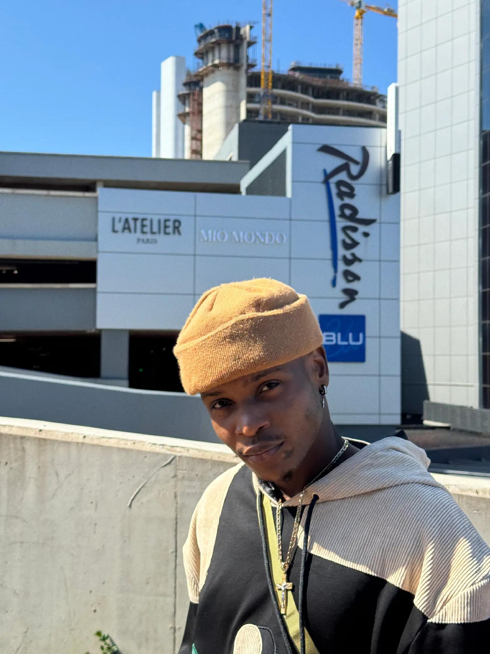 @MONDO🧑🦲