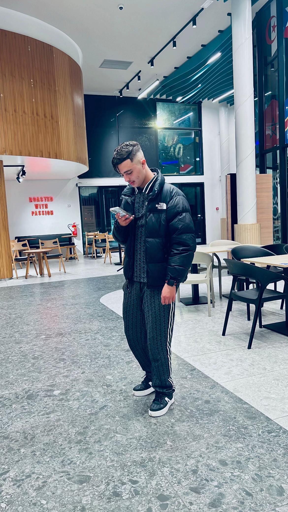 @Fvdel ๐บ