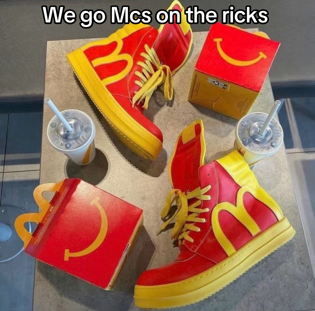 @Bbucks