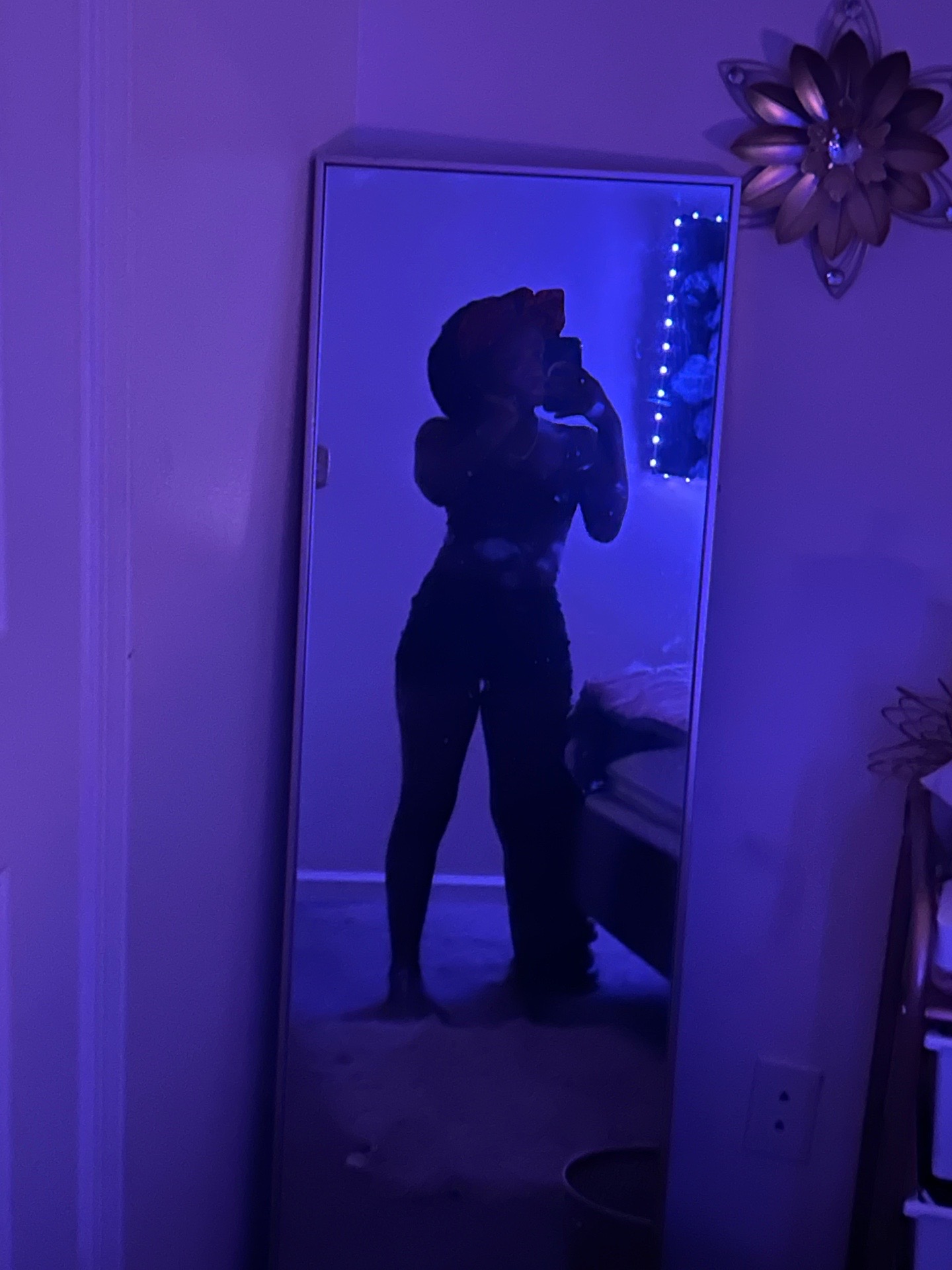 @Maliya.