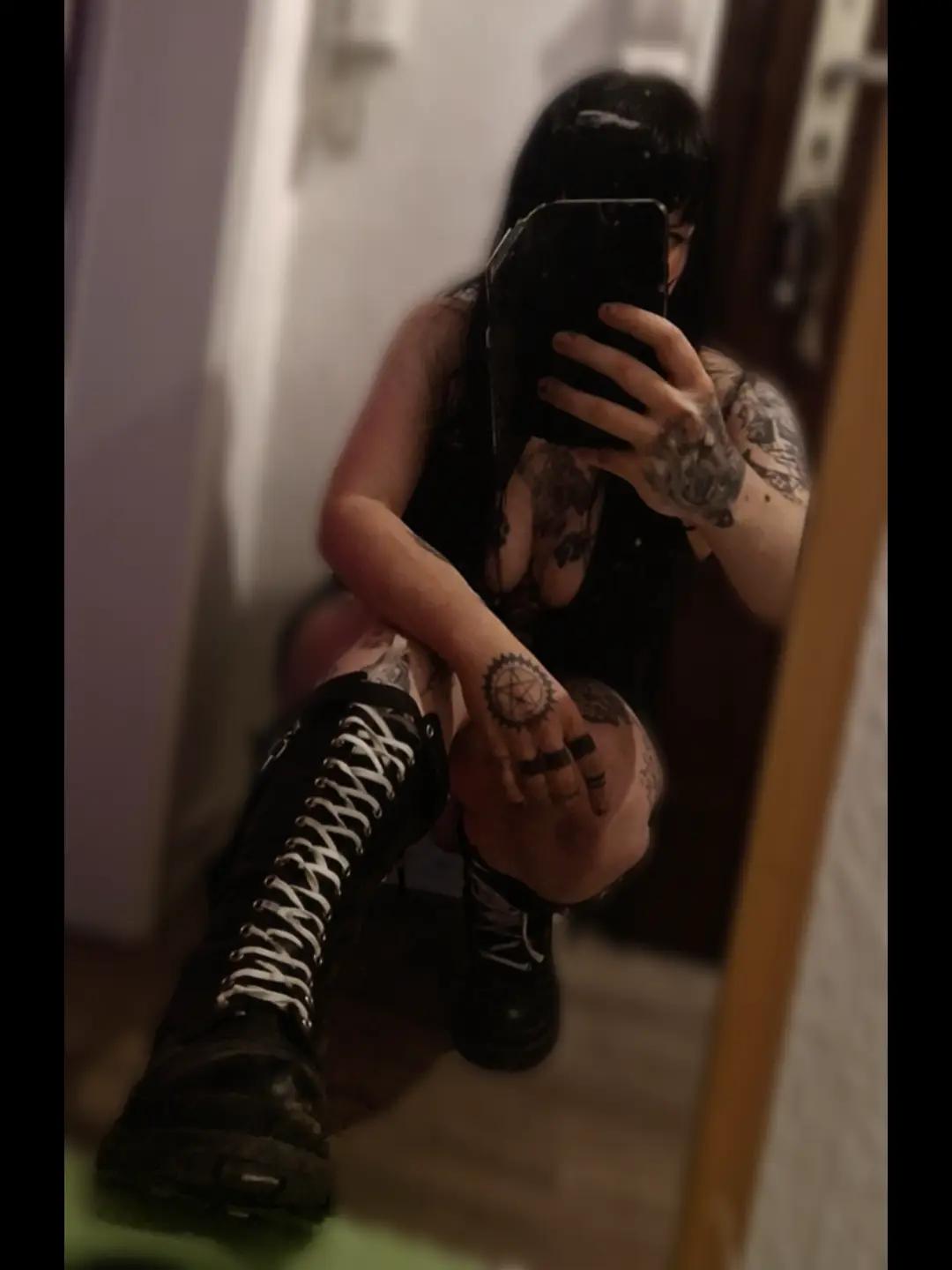 @Mellidari