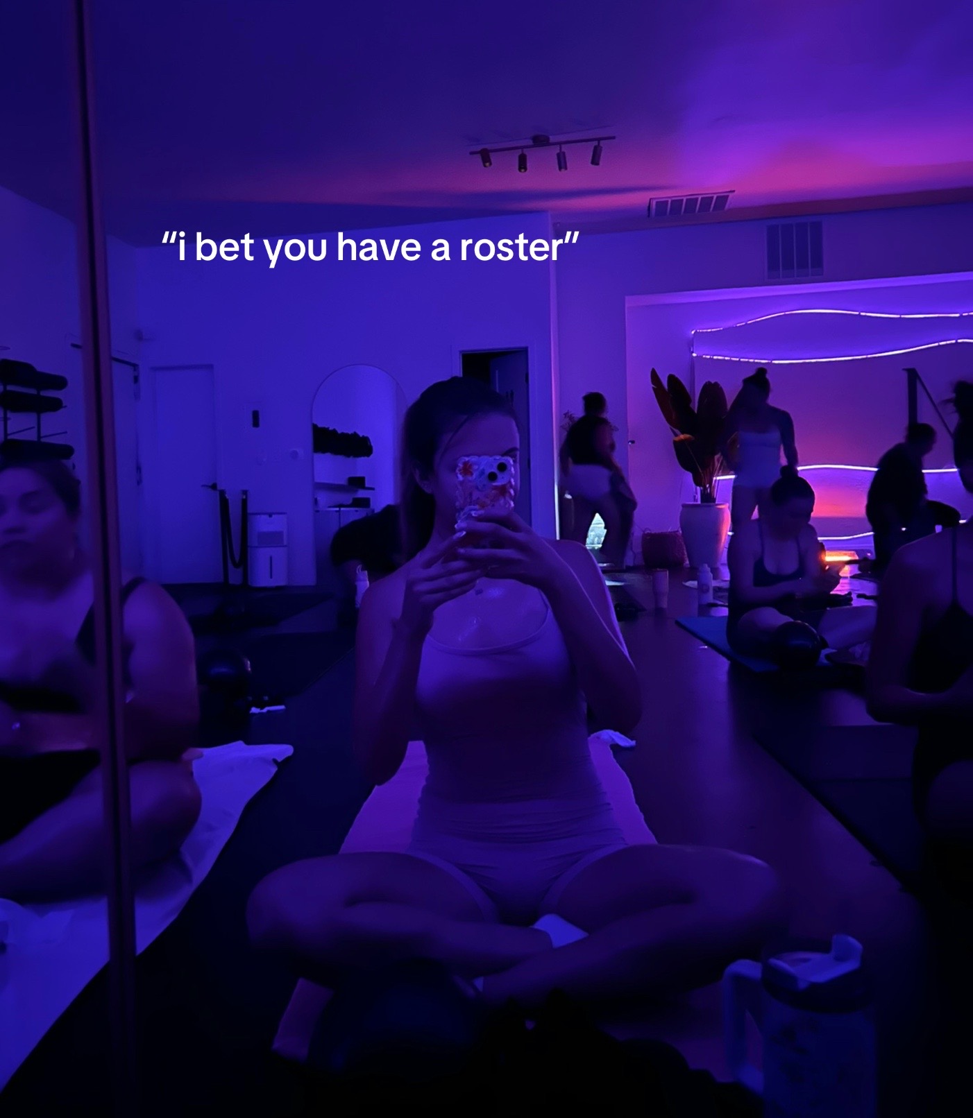@rosyveeee