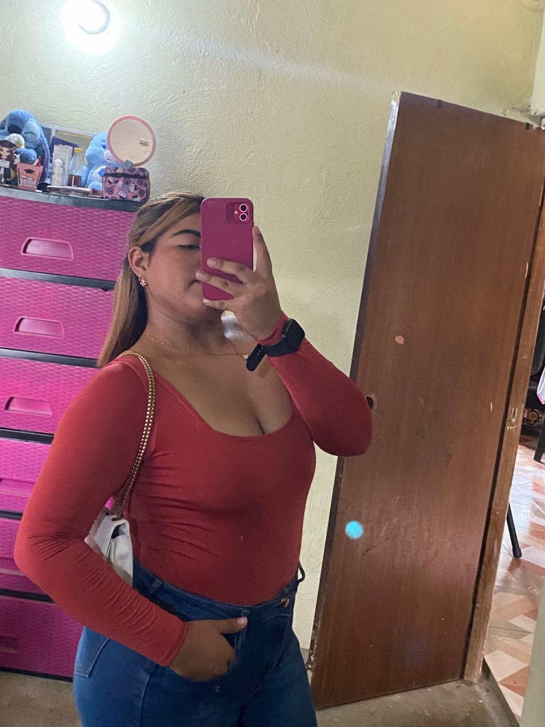 @Soy liz 🐚🤎