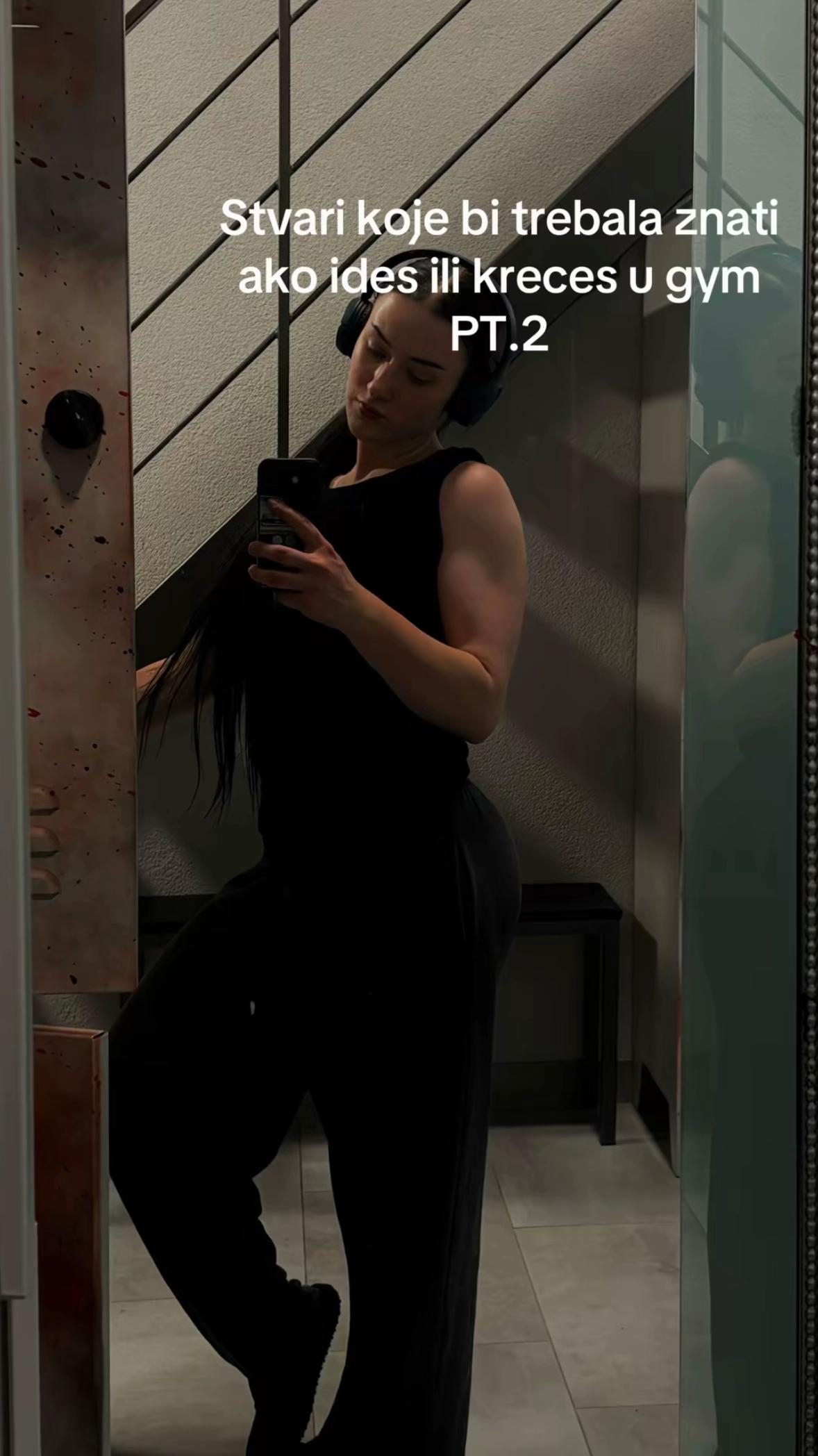 @_anaimamic_