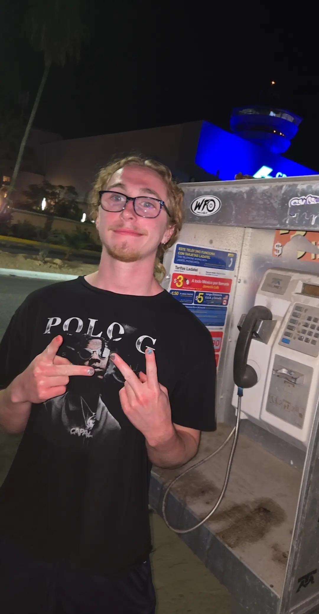 @GoldieGl0cks