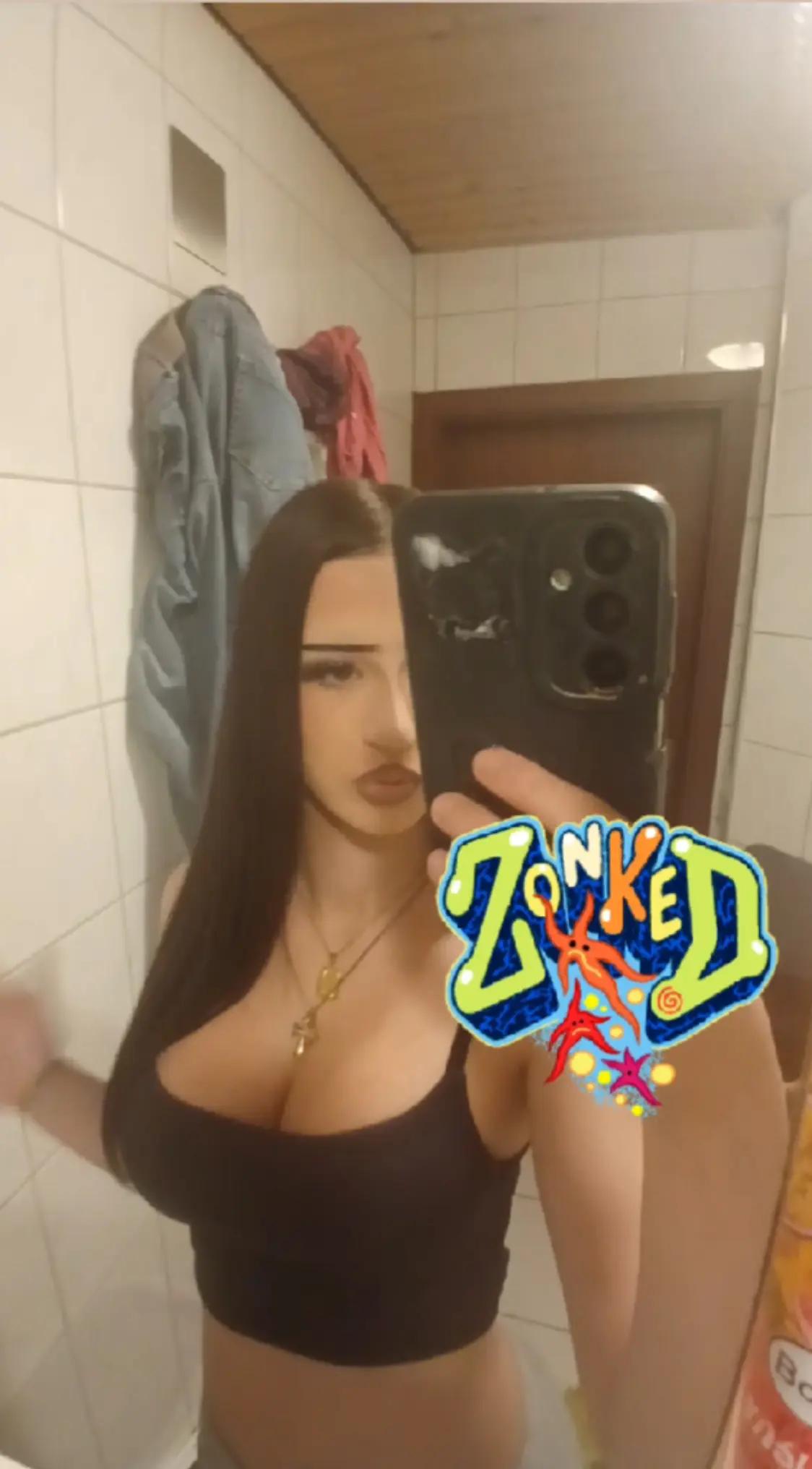 @𝓔𝓵𝓵𝔂❄️
