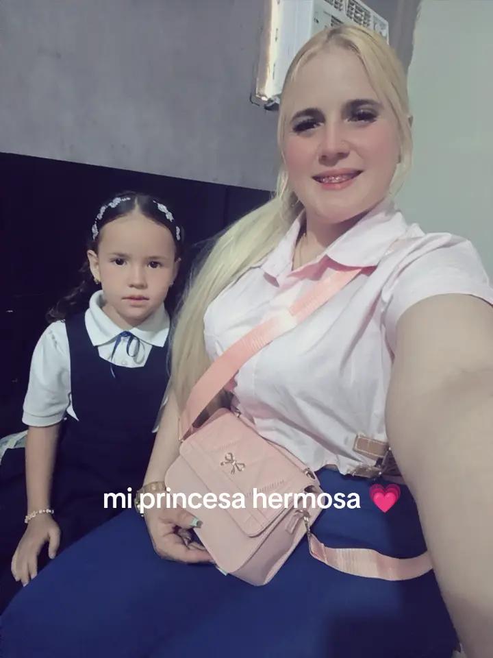 @Mar&iacute;a Valbuena🍒