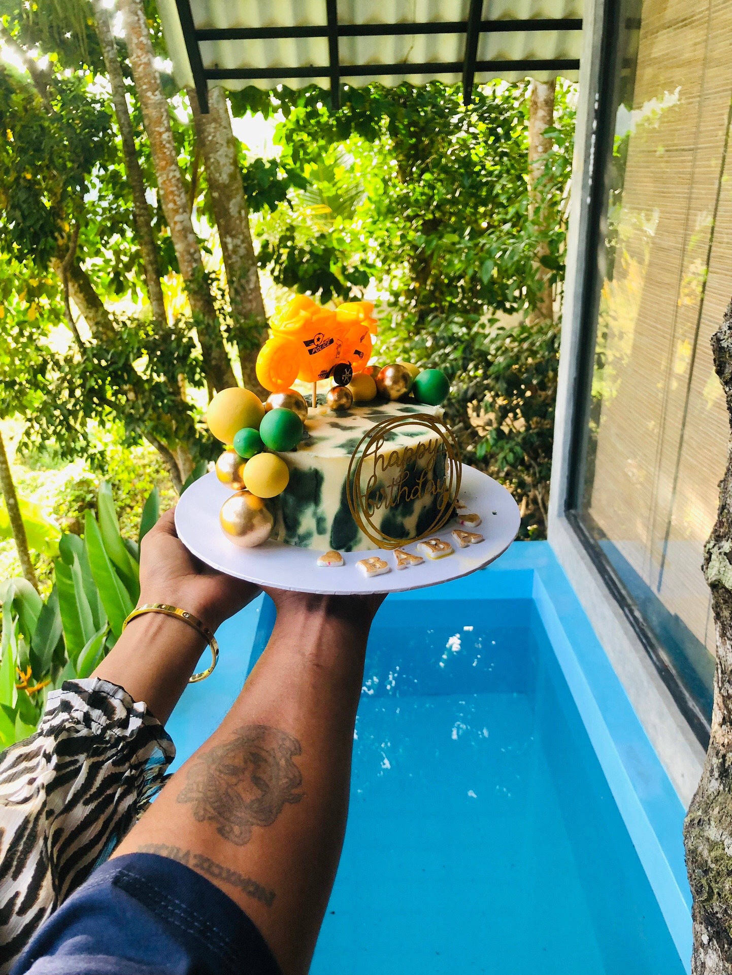 @Uma & Ravi 🐰🇱🇰🇦🇪