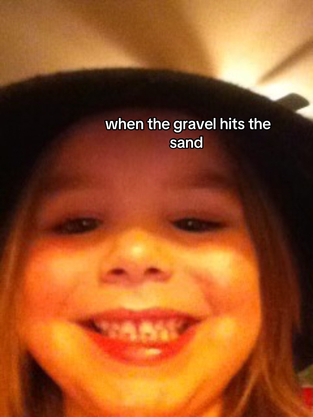 @🦦