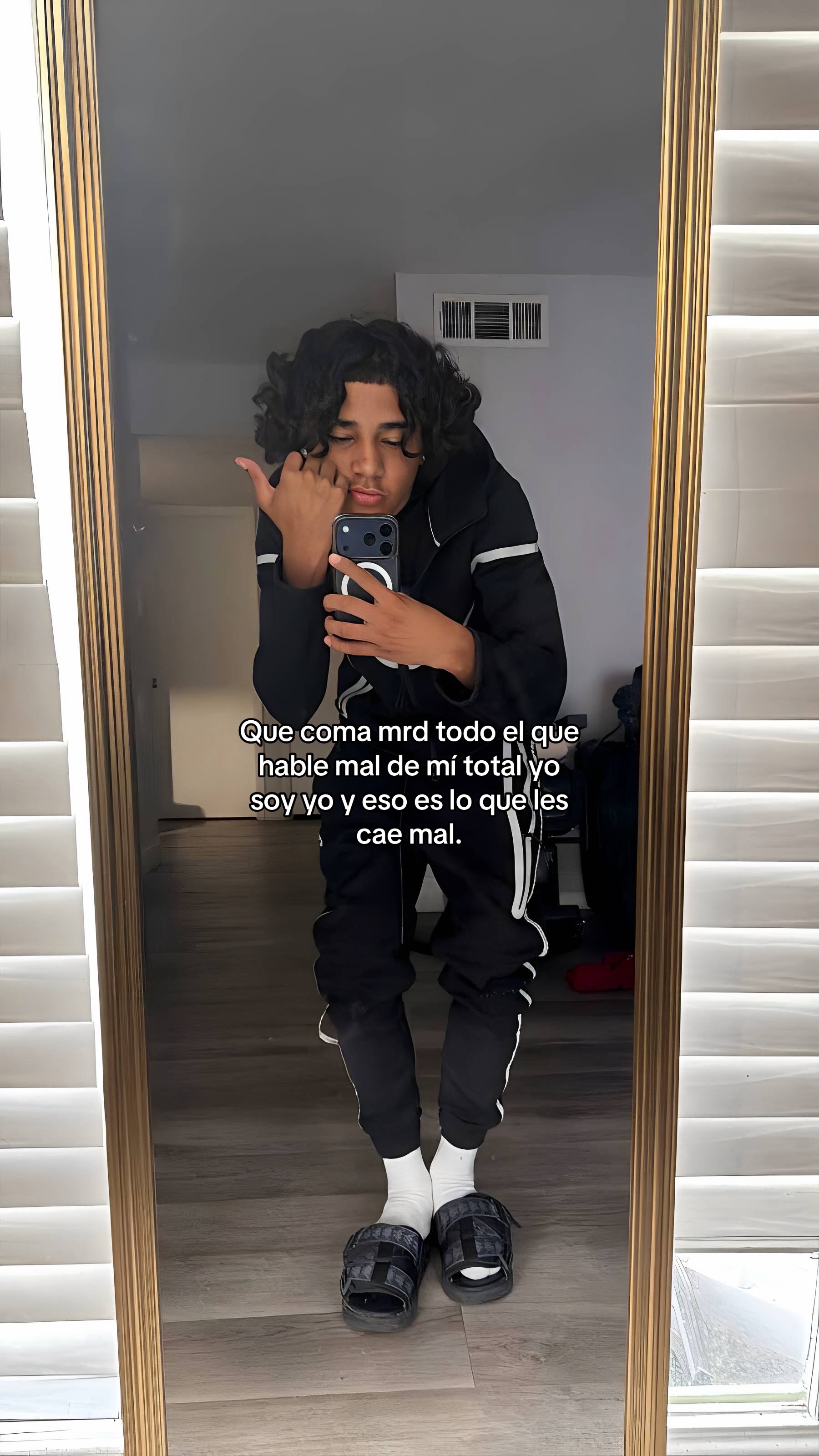 @Zurdo.