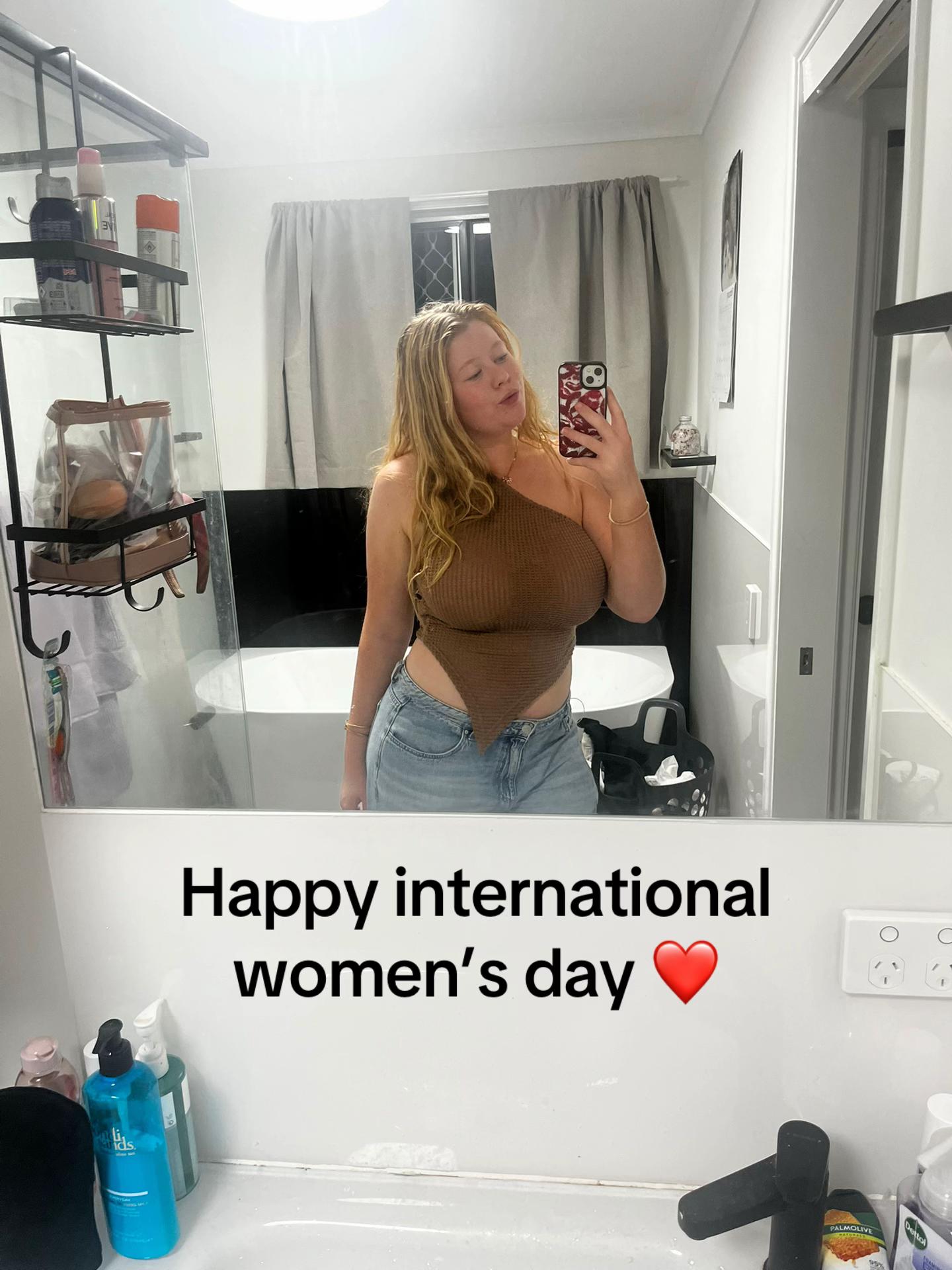 @Mikayla💛