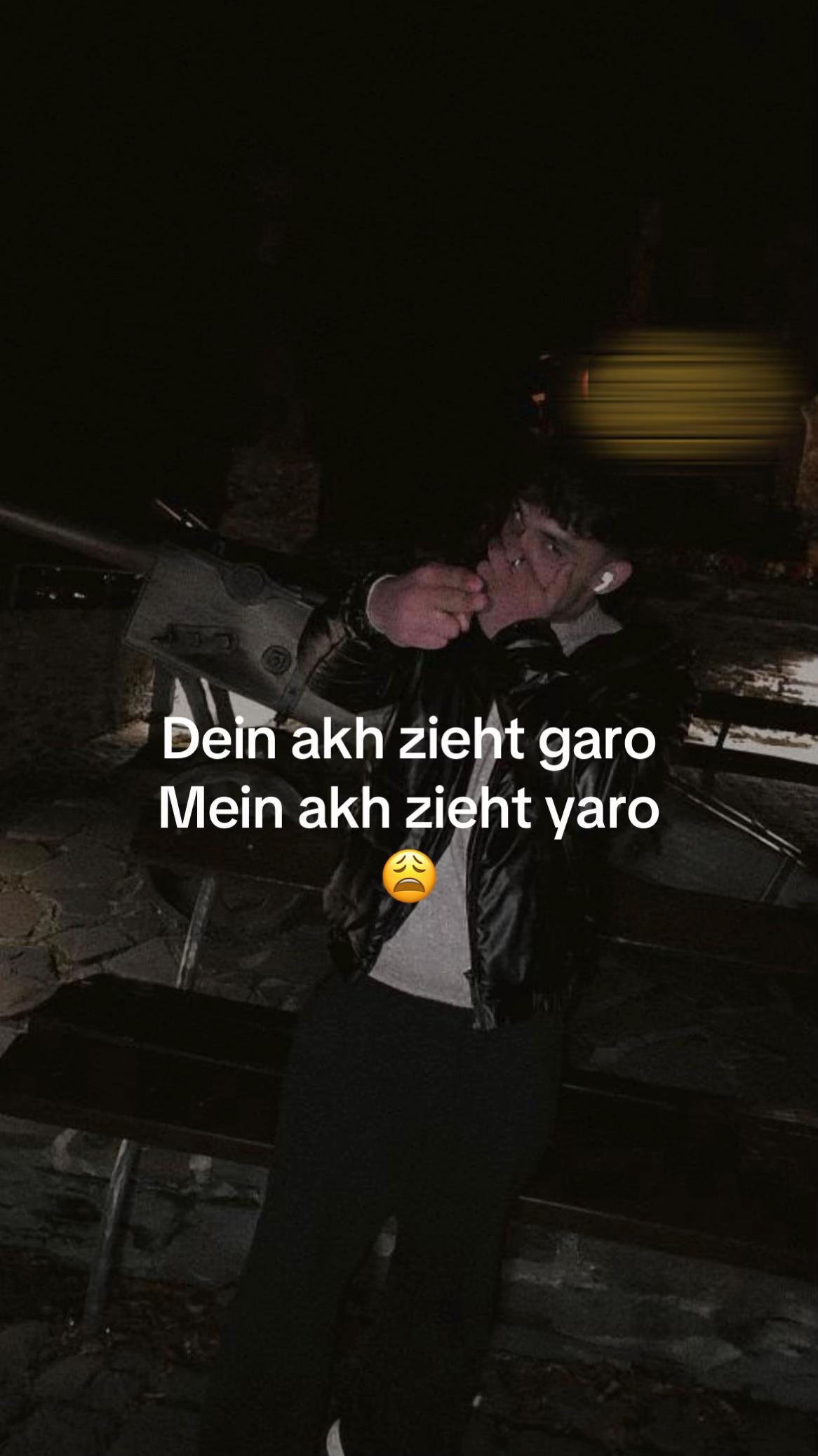 @093🇦🇫2+2=1