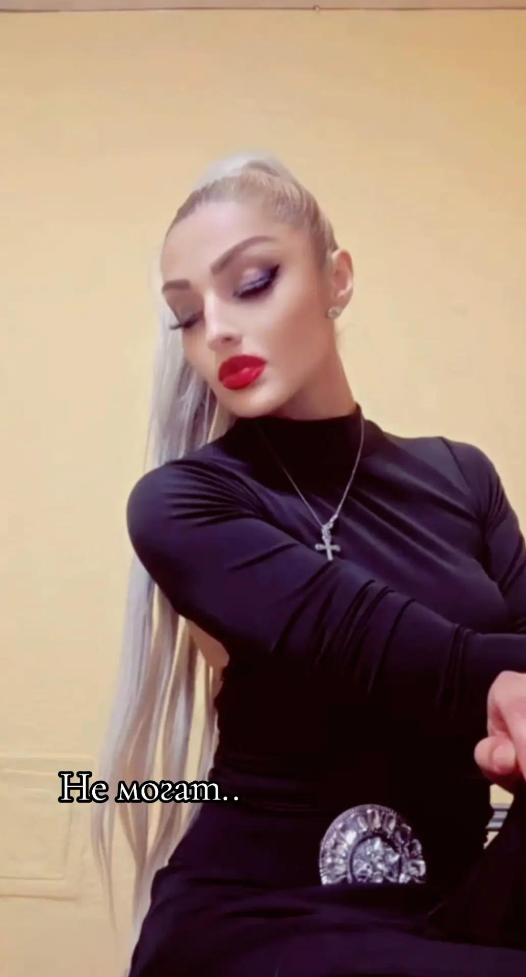 @👑🎀𝑨𝑳𝑬𝑲𝑺🎀👑