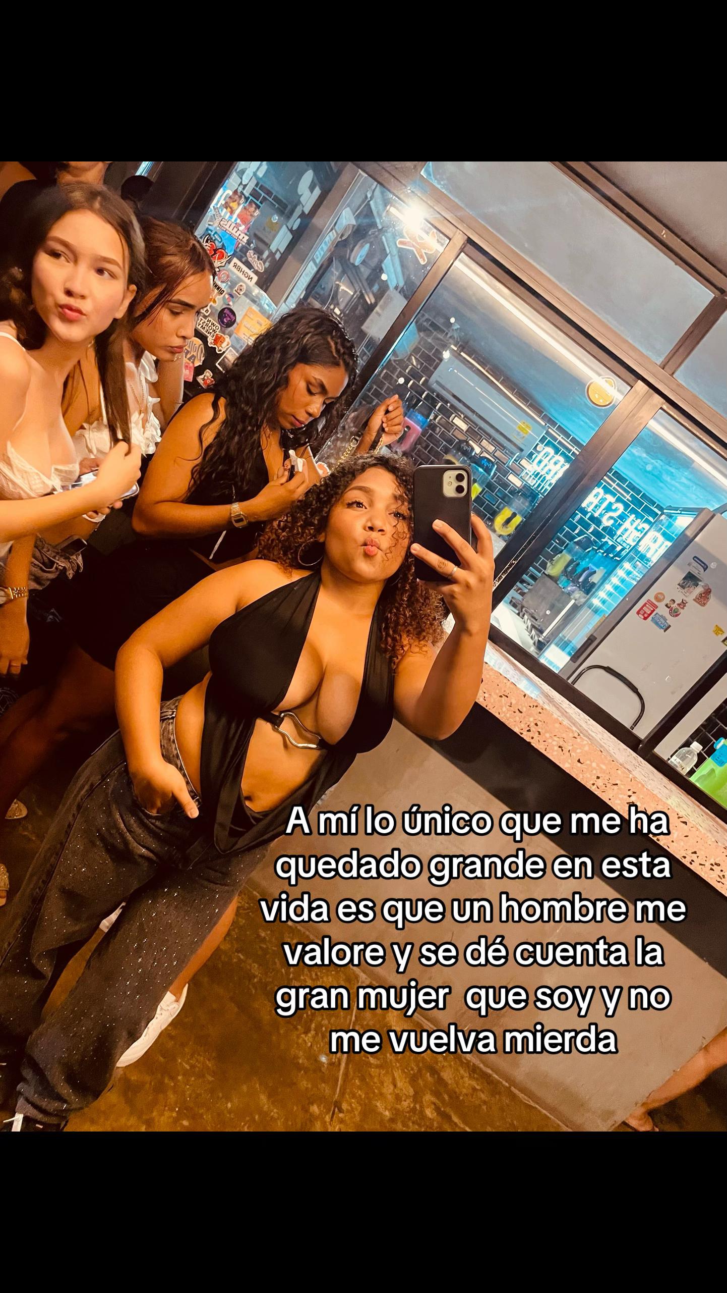 @Sharito👩🏽🦱