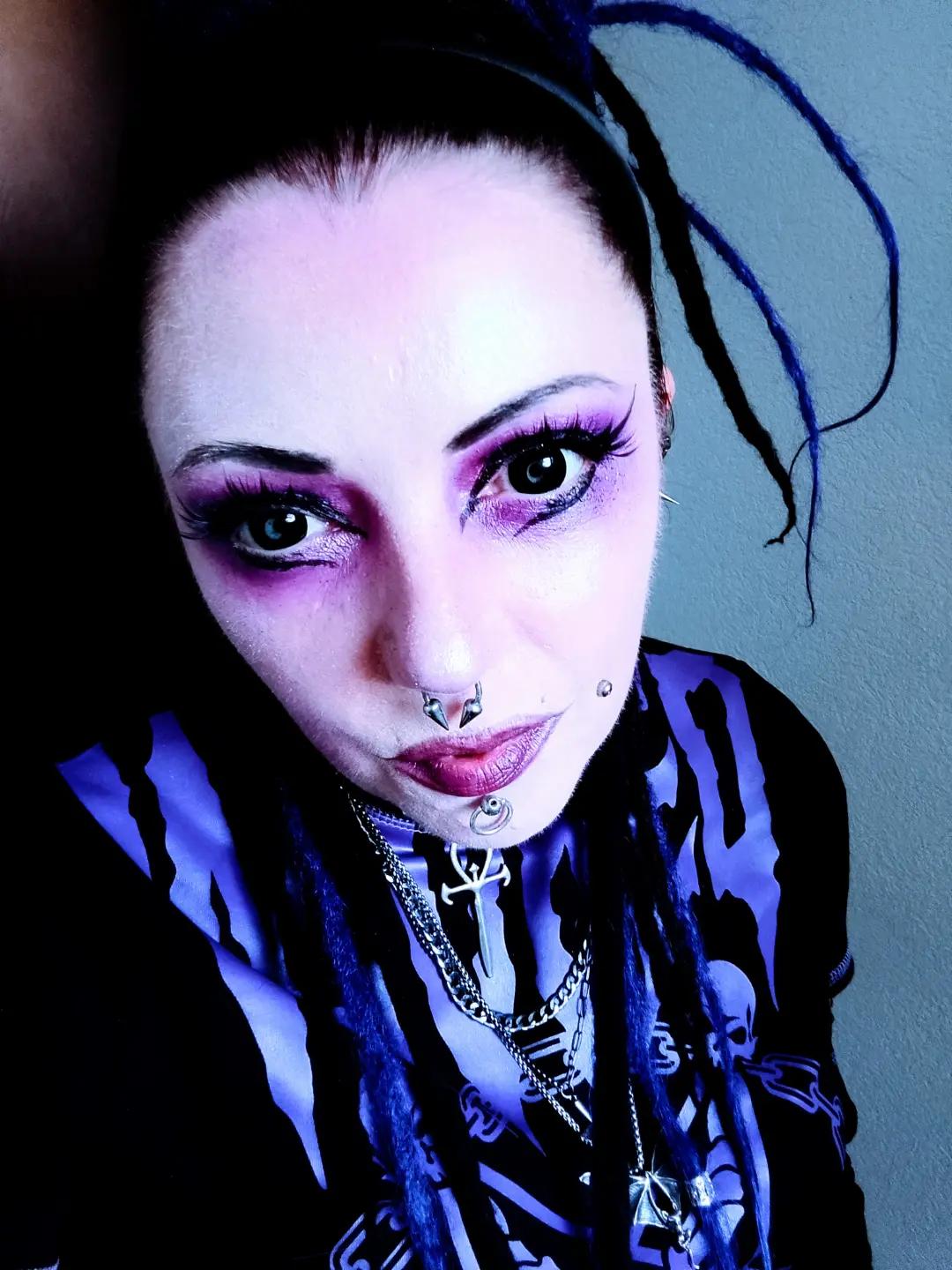 @𝔏𝔲𝔫𝔞 𝔖𝔥𝔶
