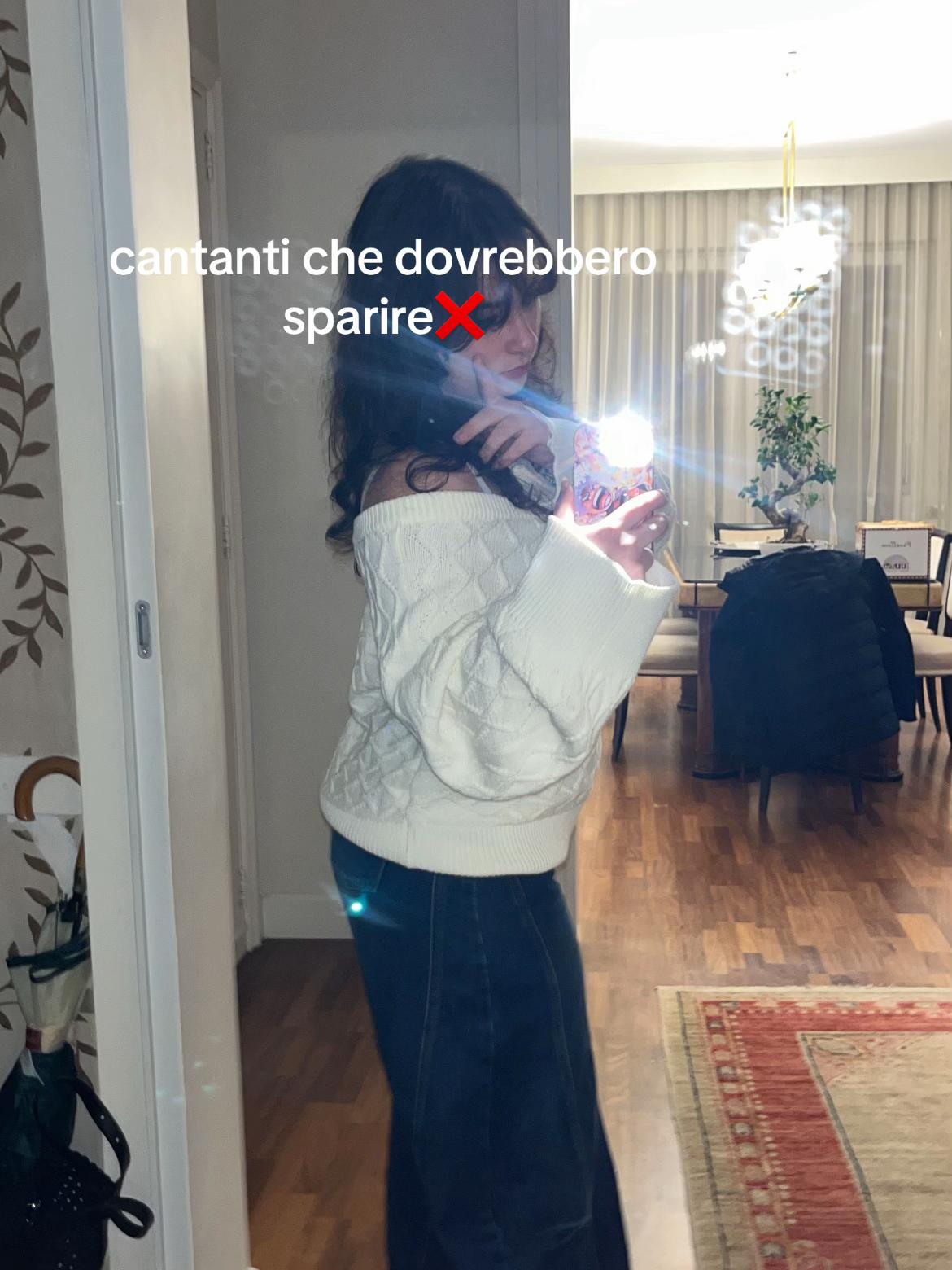 @Clwmw://///