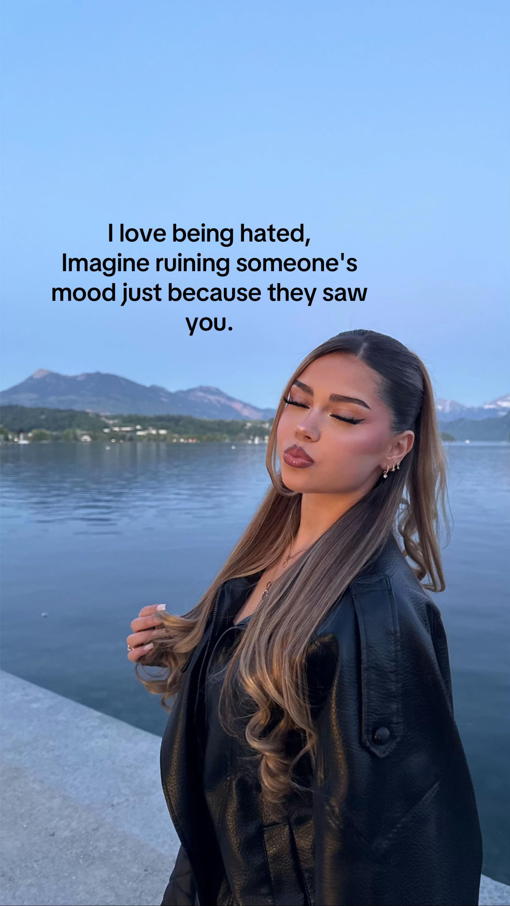 @𝔅𝔢𝔫𝔞