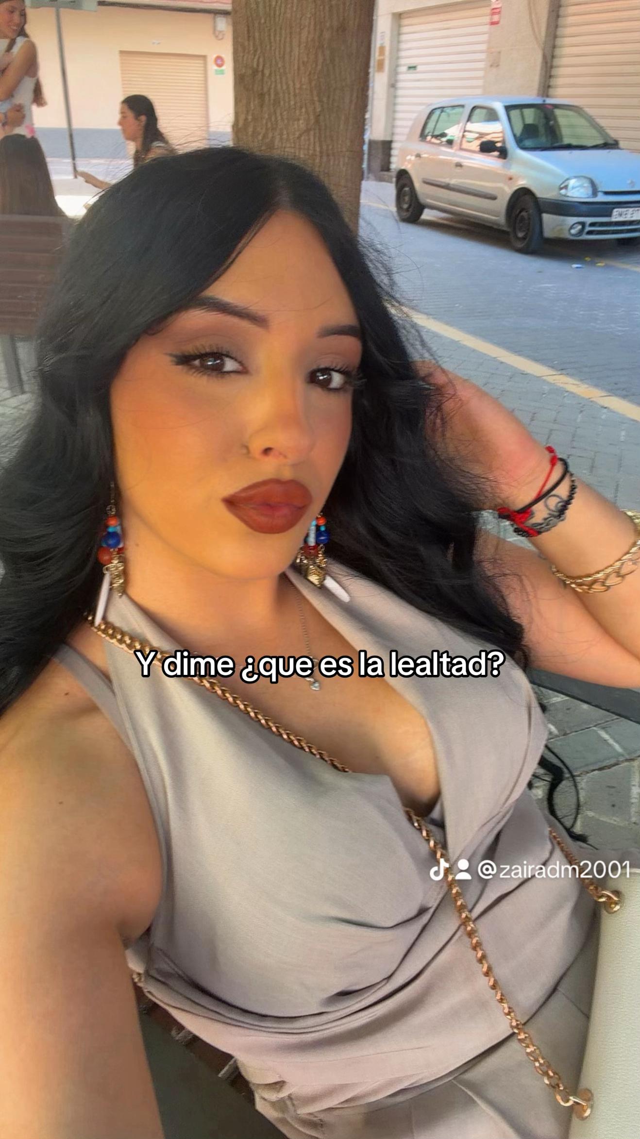 @Zaira