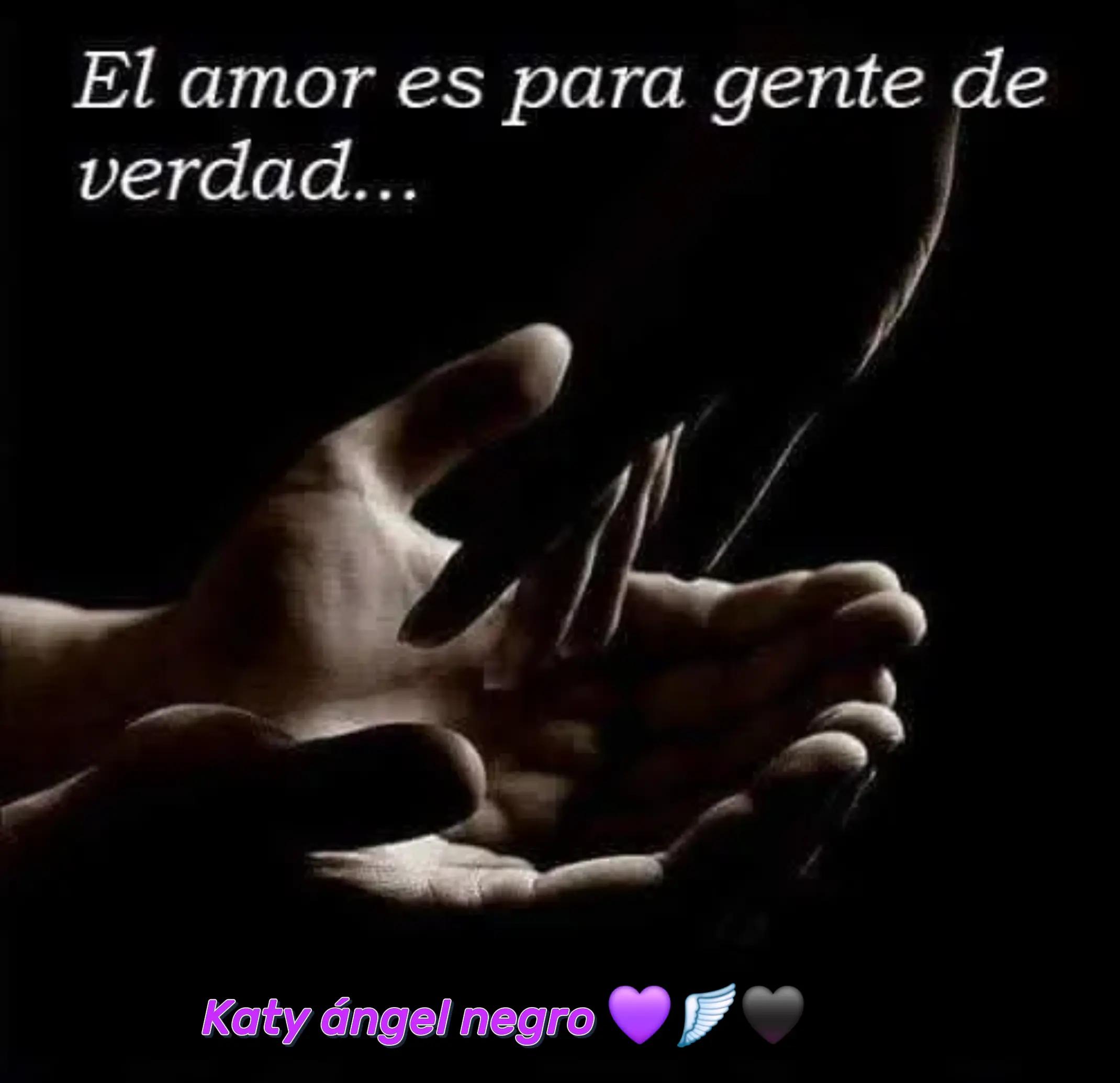 @katy angel negro💜🪽🖤