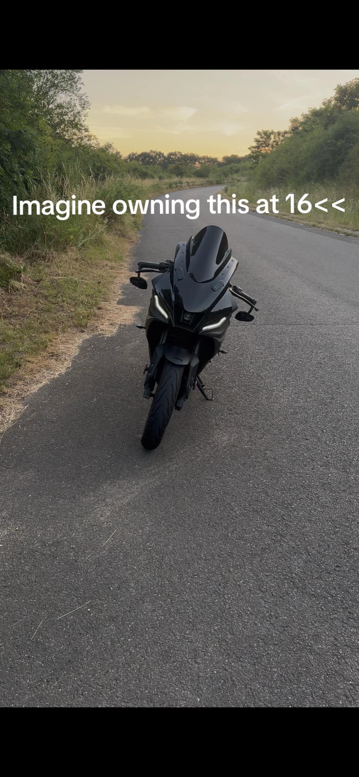 @motoyzfr