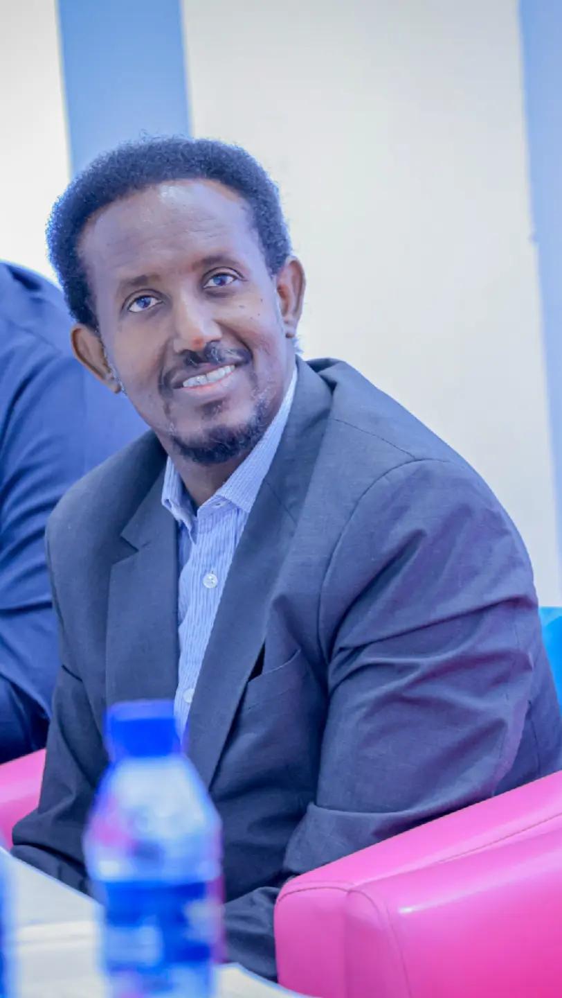 @Hon Abdirizak Xagaa