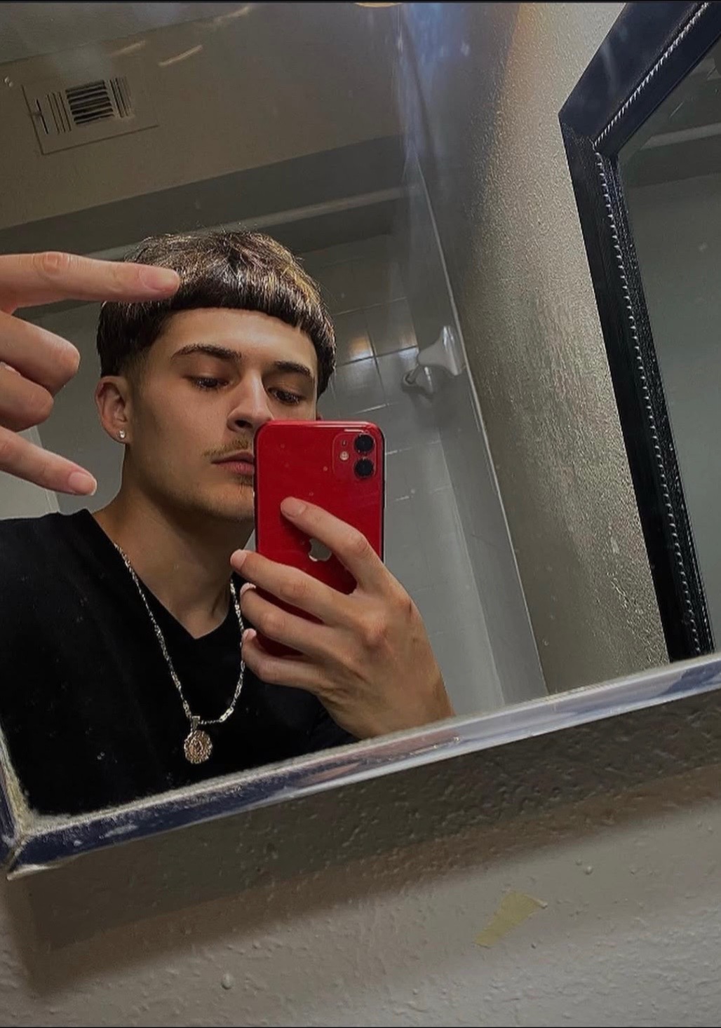 @JR4o9