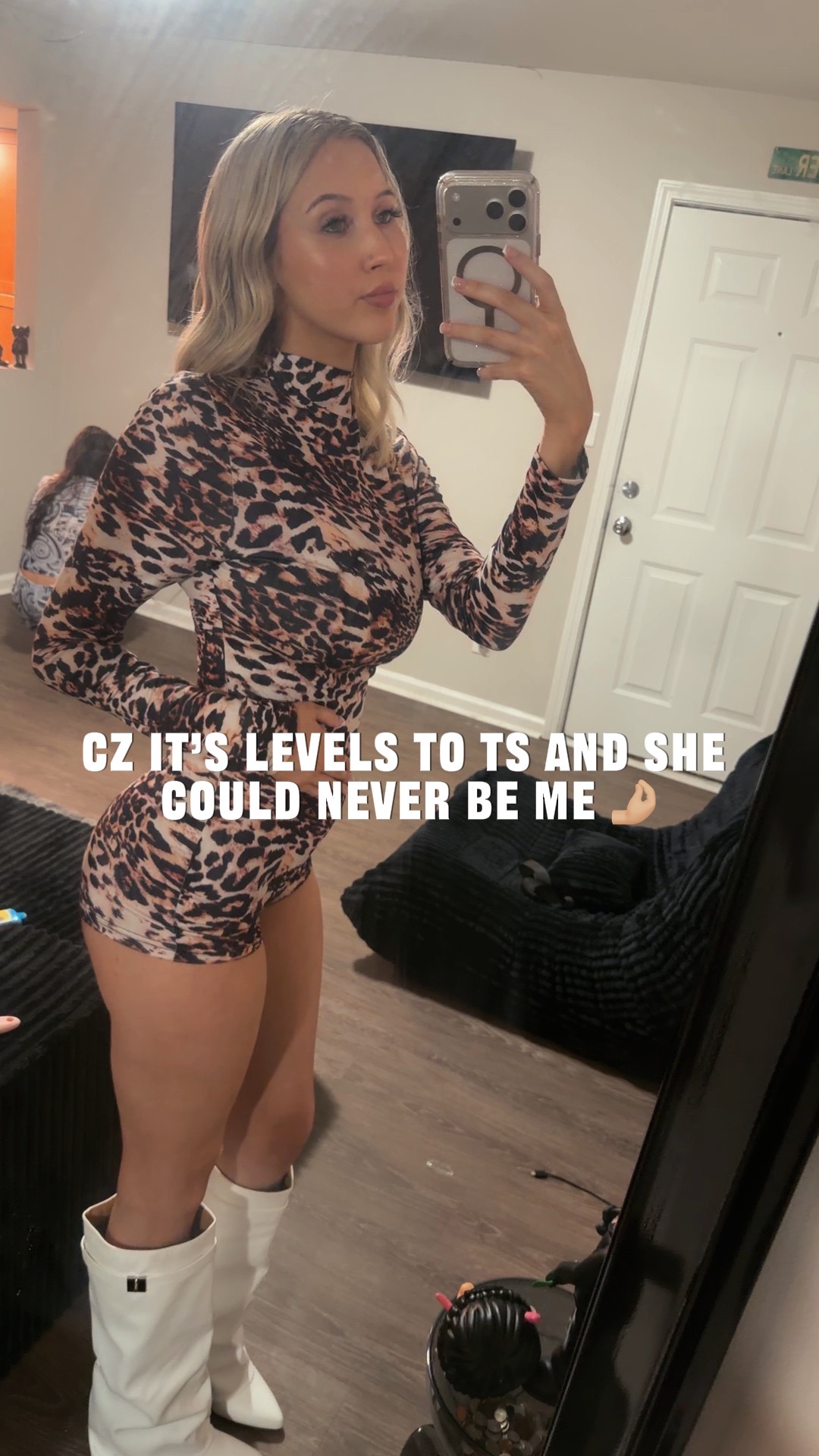 @Ariana😘