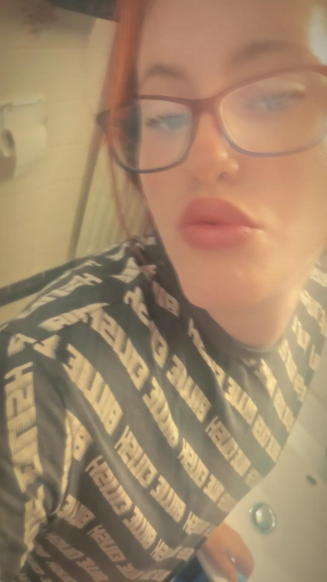 @Kati_Kati_ benz ♡💋