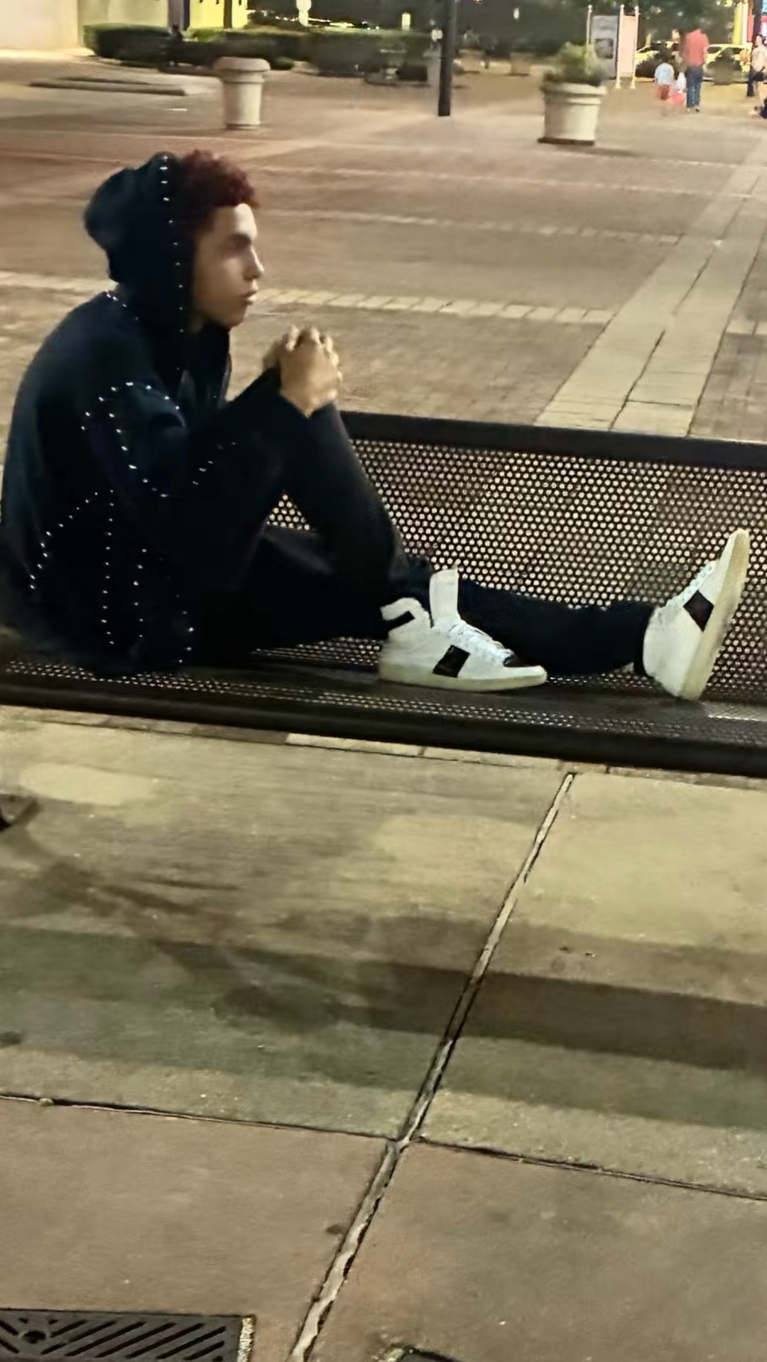 @moneehog