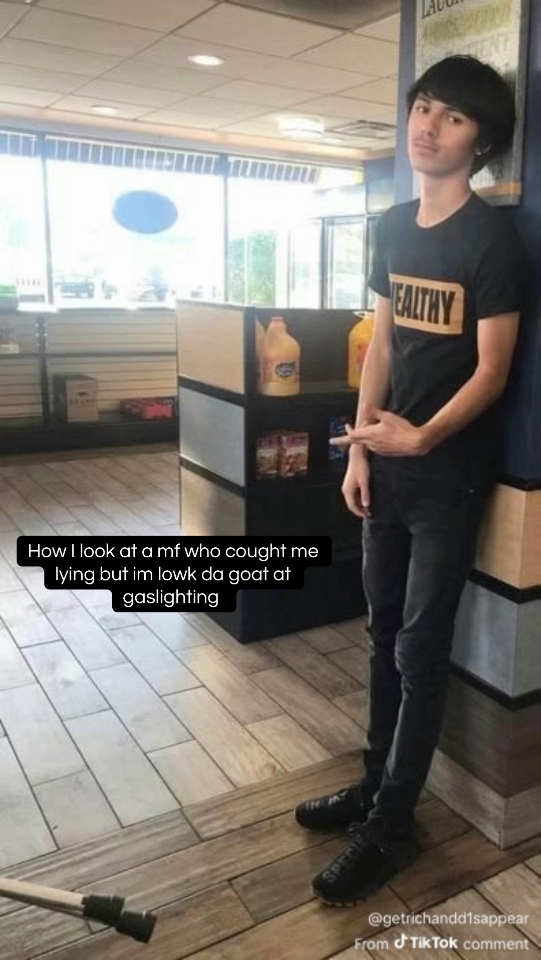 @⃟