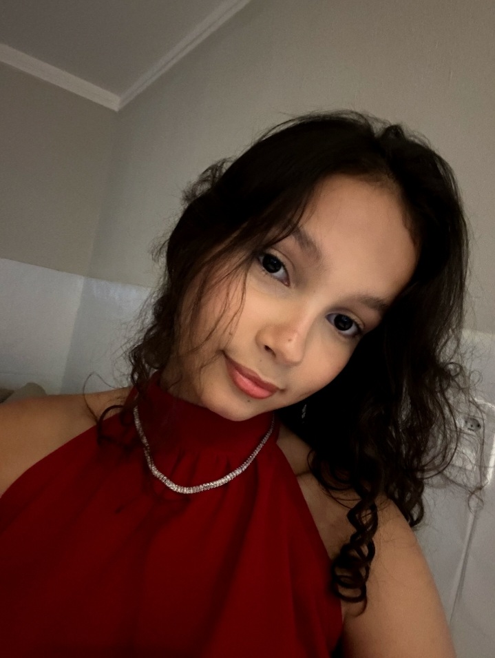 @llaraab