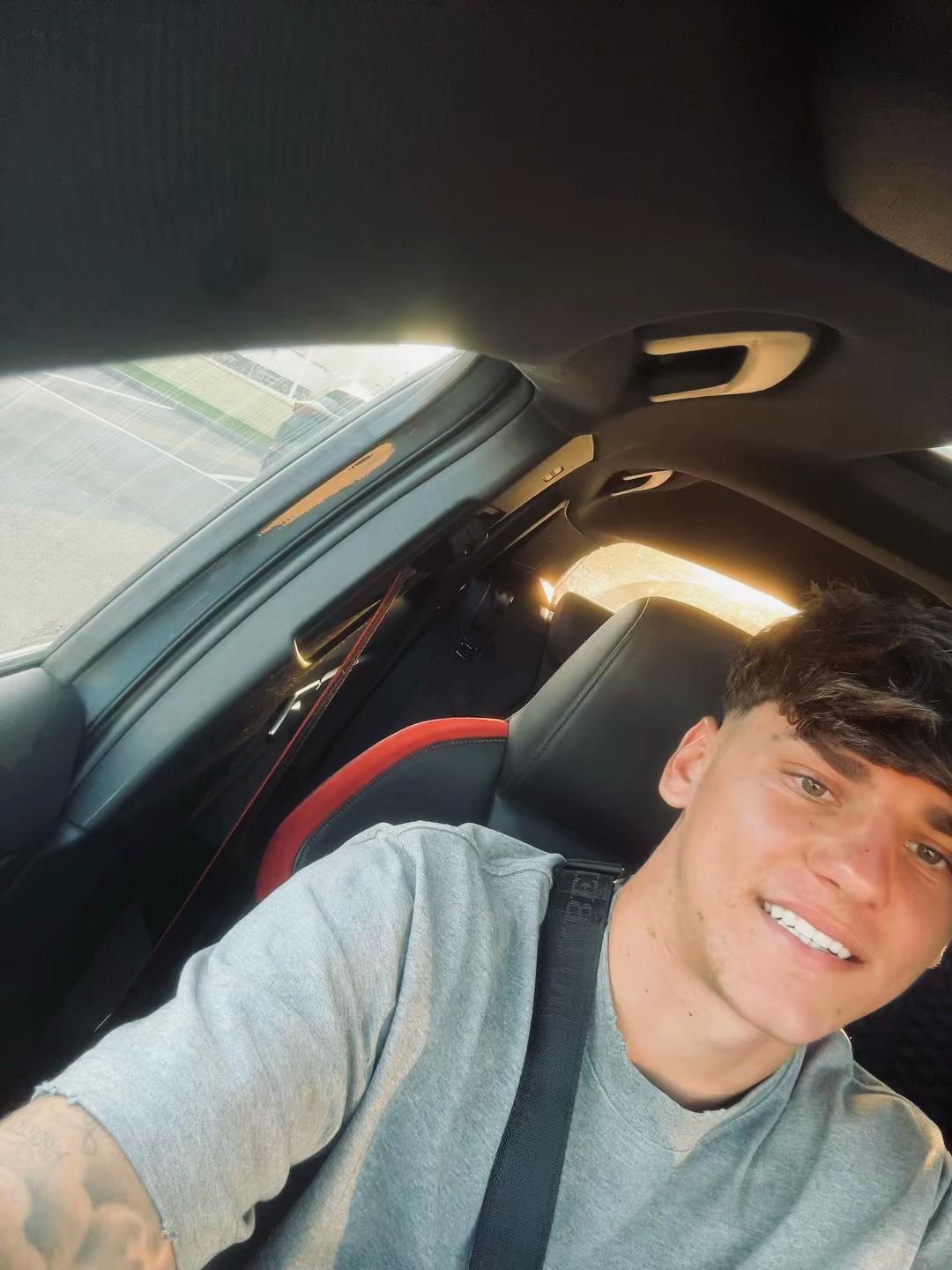 @Domi