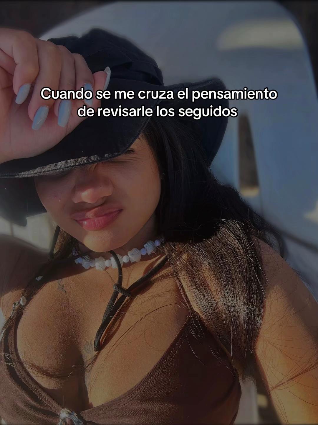 @𝒟